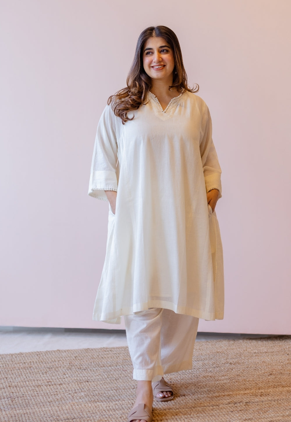 Soha Off White Solid Handloom Cotton Anti-Fit Kurta