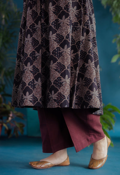 Yashi Burgundy Solid Slub Straight Pant