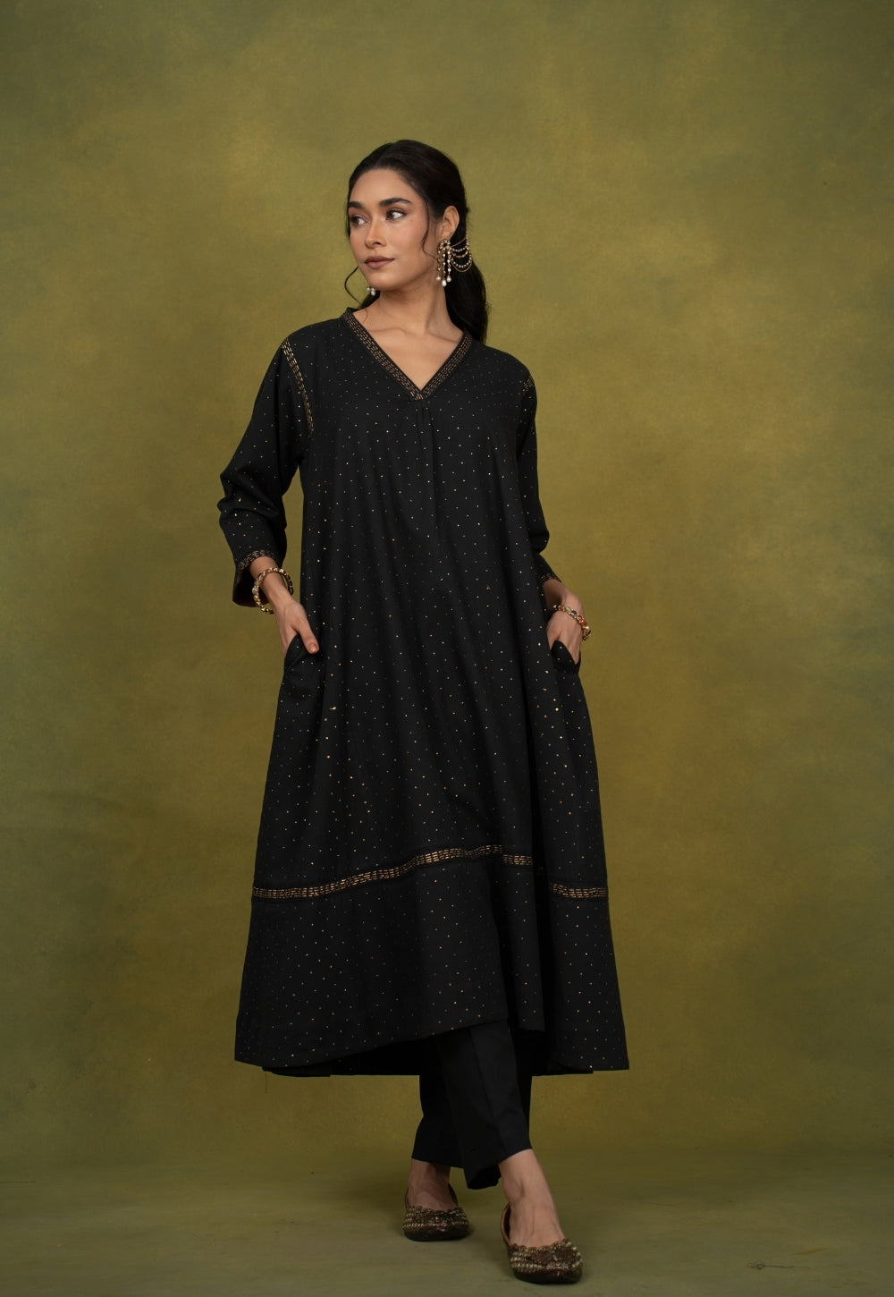 Qainat Black Rogan Handlock Printed Cotton Jhabbha Kali Kurta Suit Set (Set of 3)