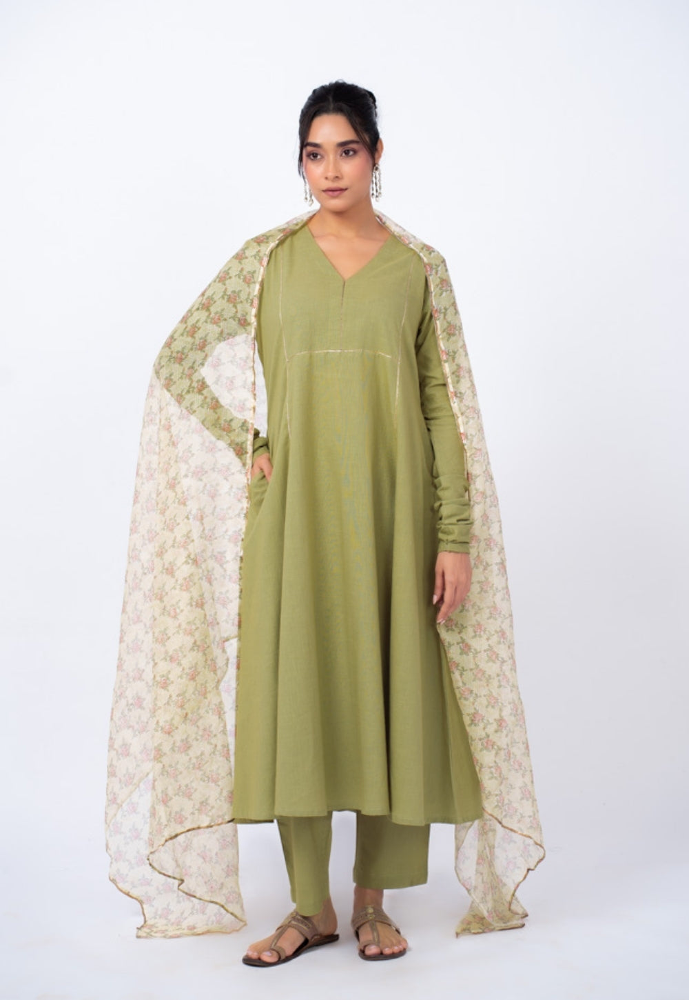Yalini Green Solid Slub Cotton Kali Kurta Suit Set with Printed Dupatta (Set of 3)