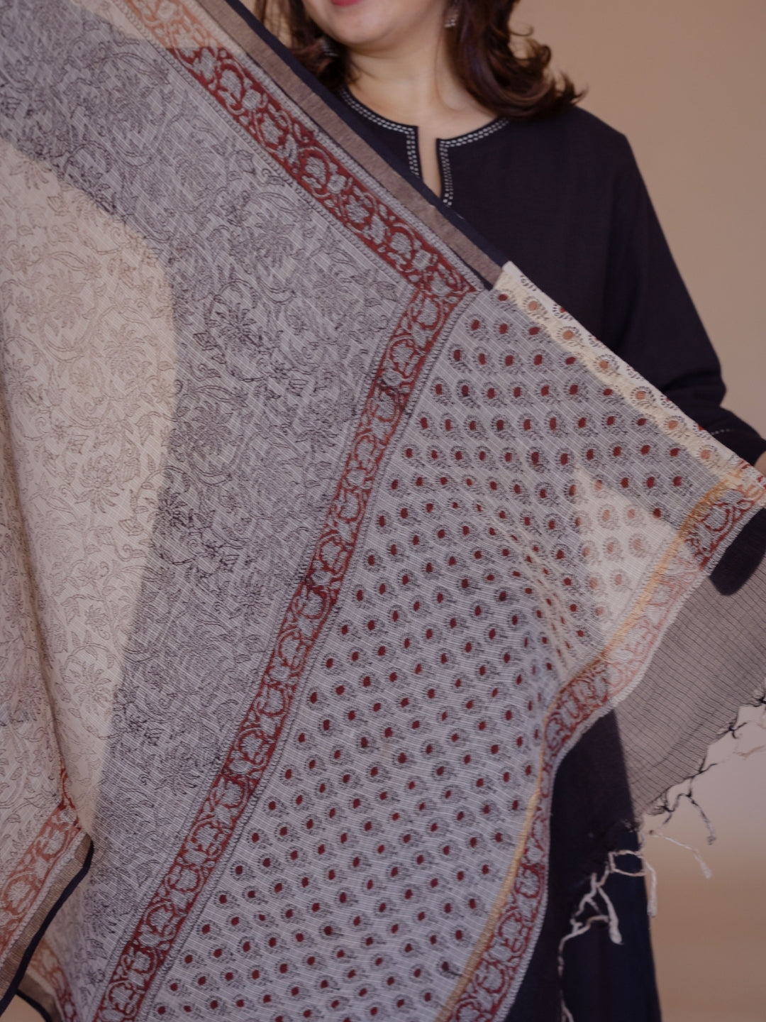 Off White Floral Bagru Kota Doria Cotton Dupatta
