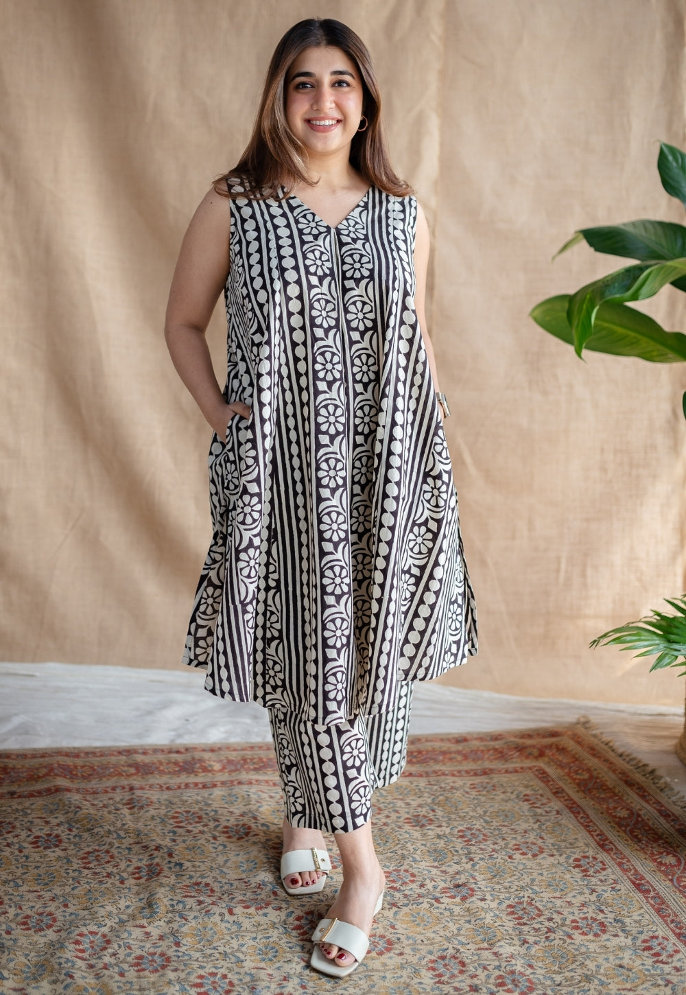 Raahi Fakira Mul Co-Ord Set