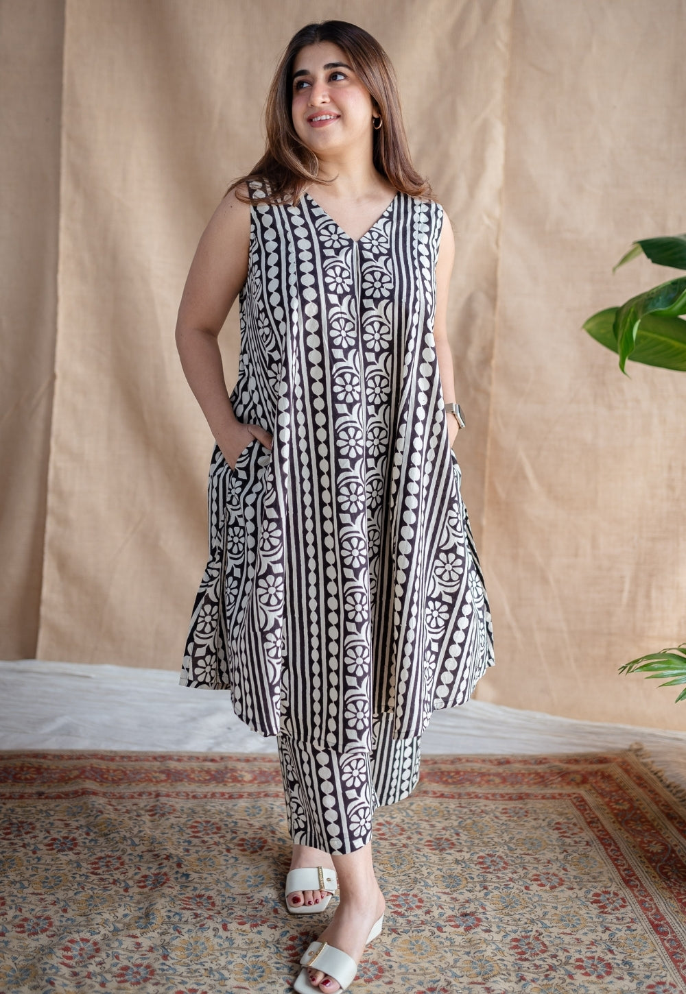 Raahi Fakira Mul Co-Ord Set