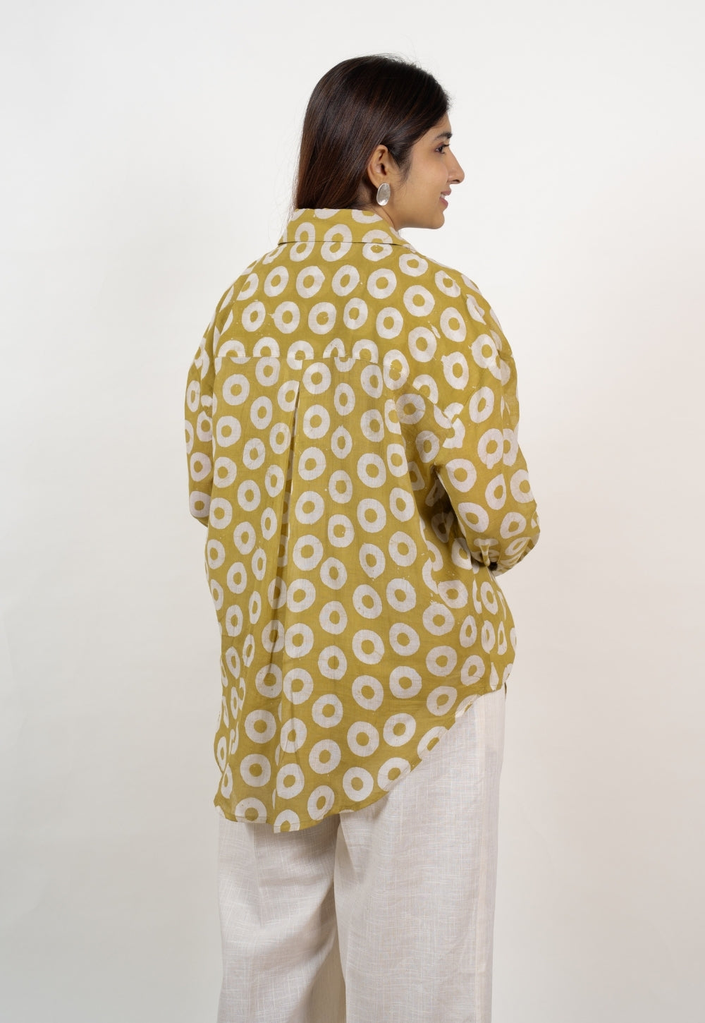 Ruhi Green Batik MulMul Anit-Fit Shirt