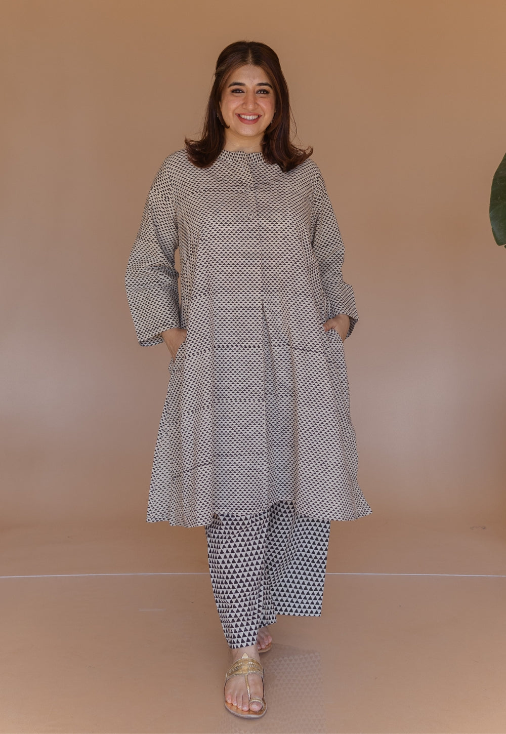 Ayaat Off White Bagru Cotton Anti-Fit Co-Ord Set