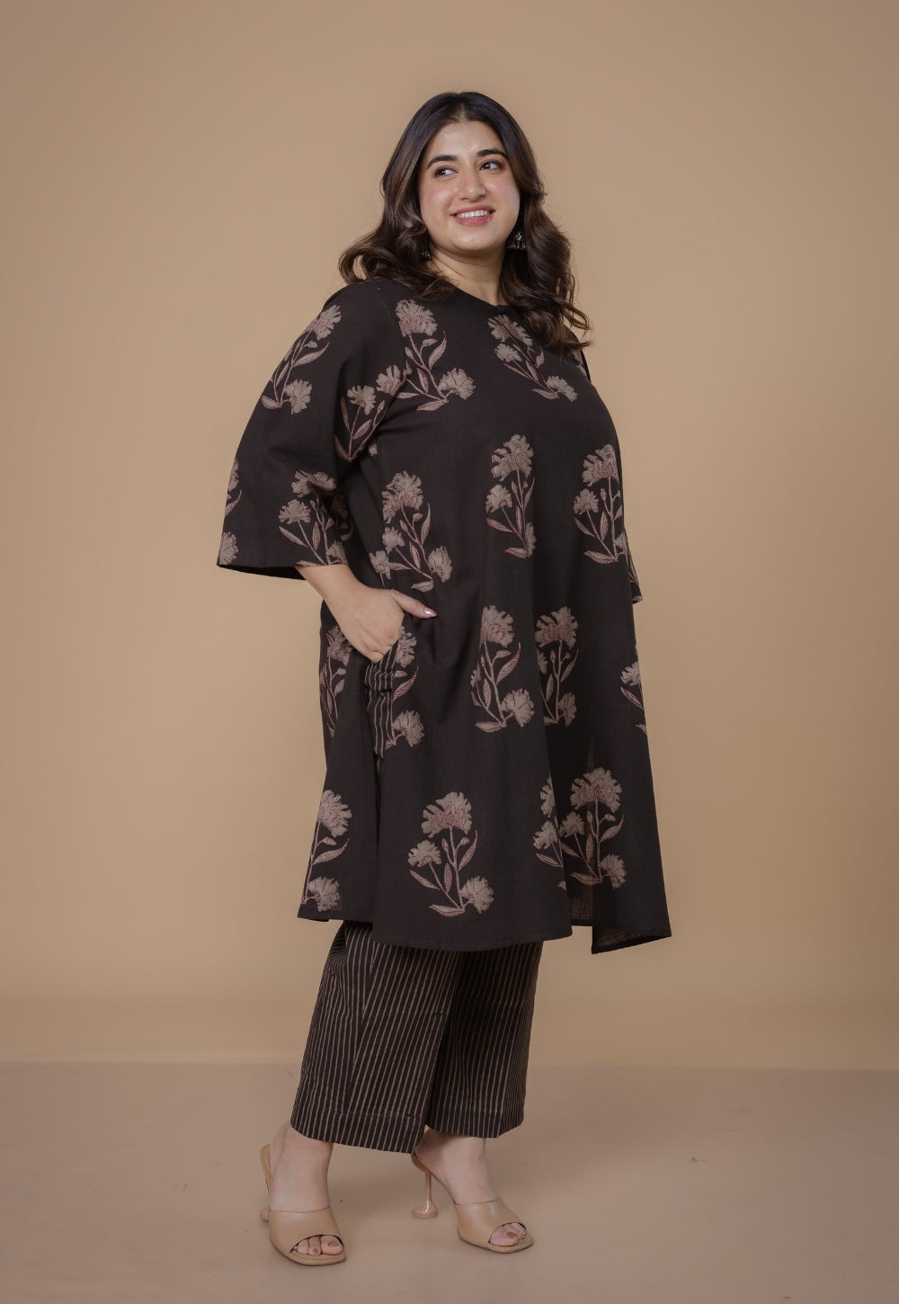 Zarina Brown Dabu Slub Cotton Straight Kurta Set (Set of 2)