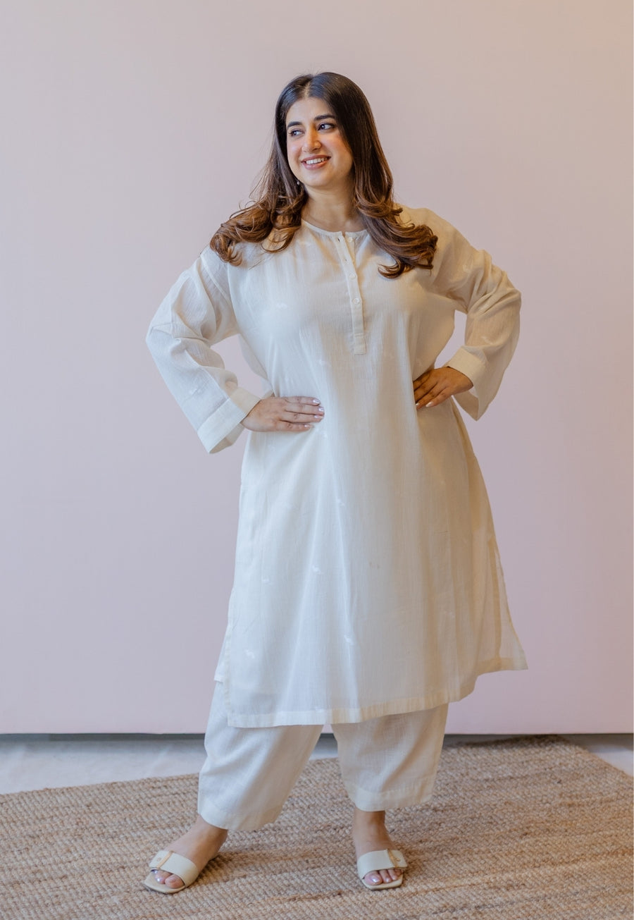Naina Off White Jamdani Handloom Cotton Anti-Fit Kurta