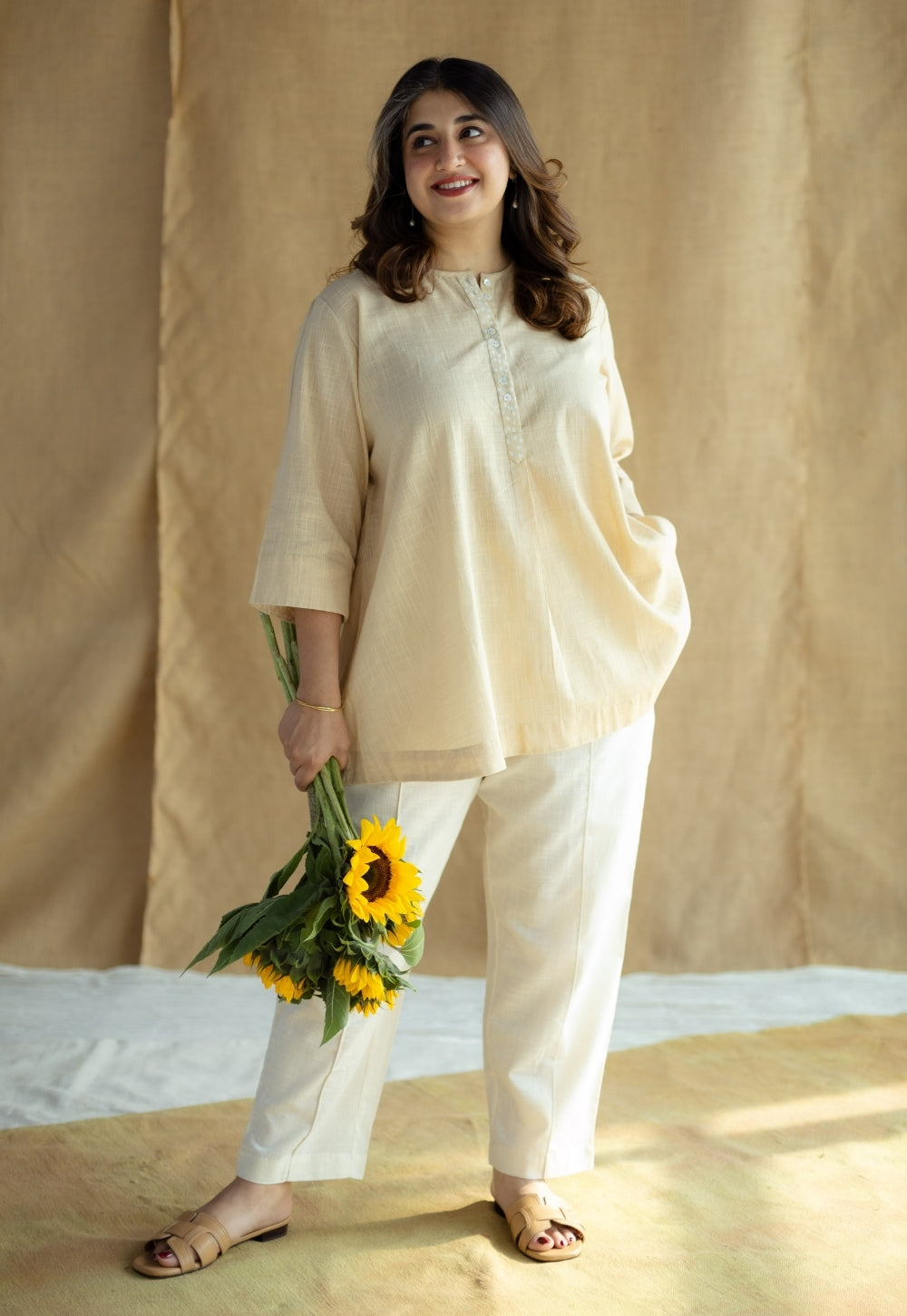 Afifa Cream Solid Slub Cotton A Line Short Top