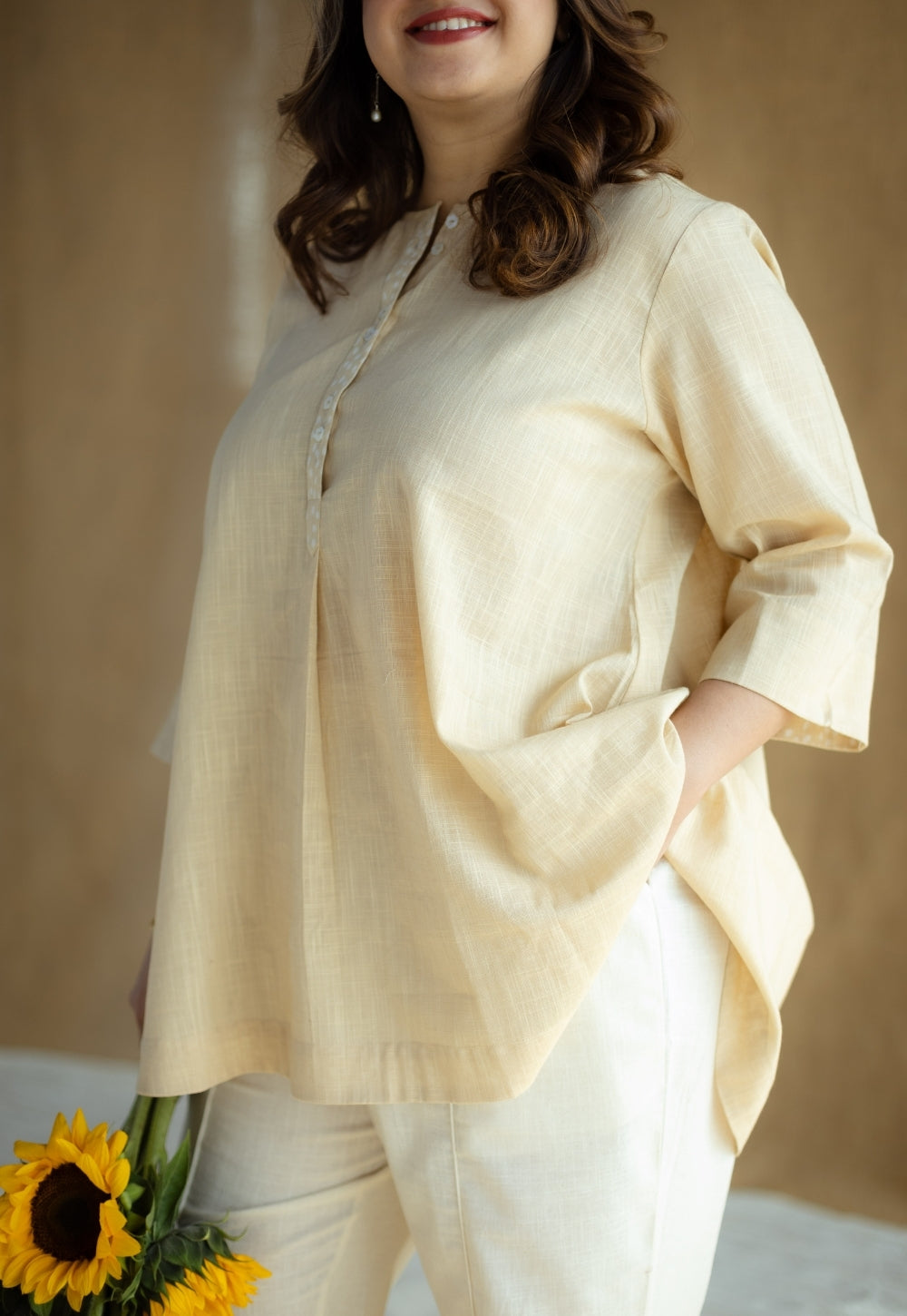 Afifa Cream Solid Slub Cotton A Line Short Top