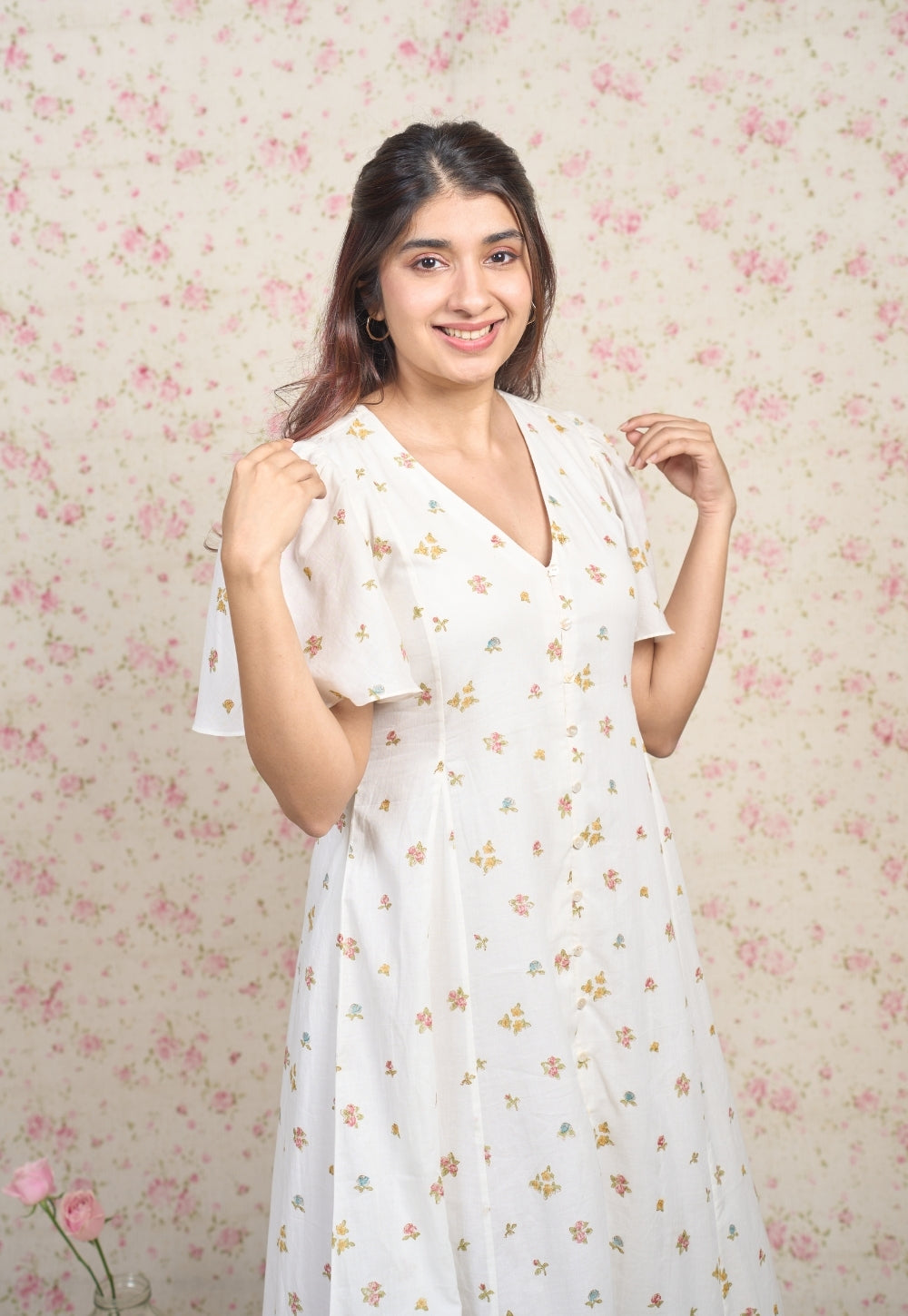 Sophia White Sangnaeri Mul Cotton A Line Dress