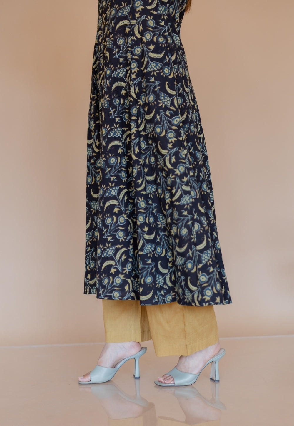 Yami Yellow Solid Slub Cotton Palazzo