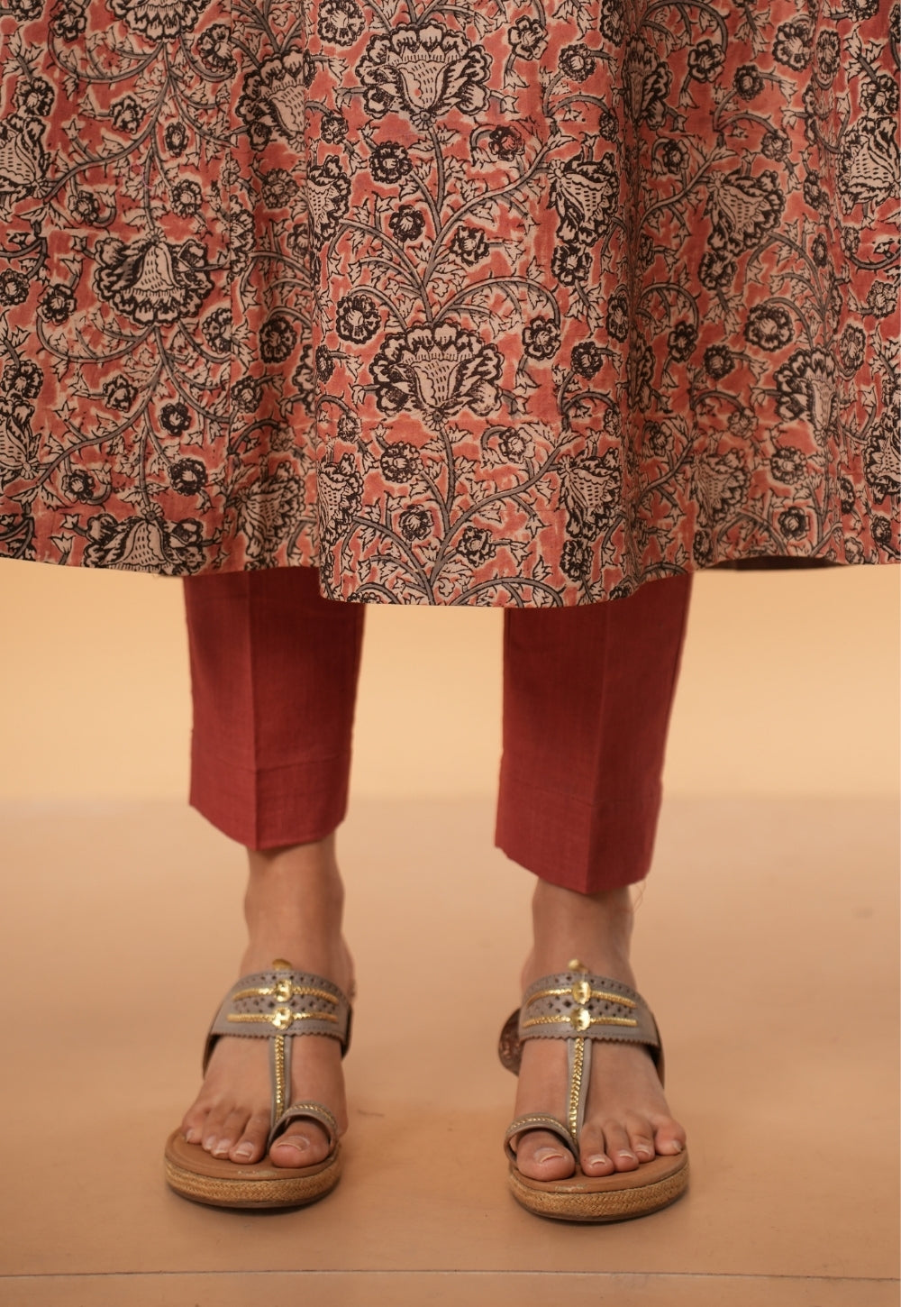 Prita Pink Solid Slub Cotton Narrow Pant