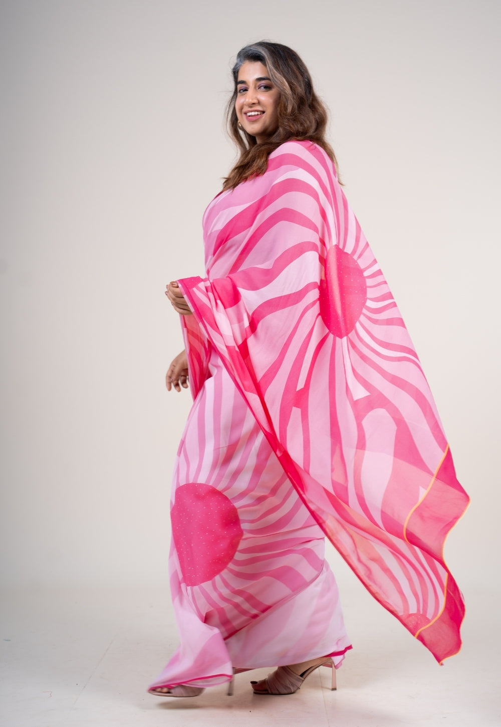 Vinisha Flamingo Pink Georgette Printed Saree