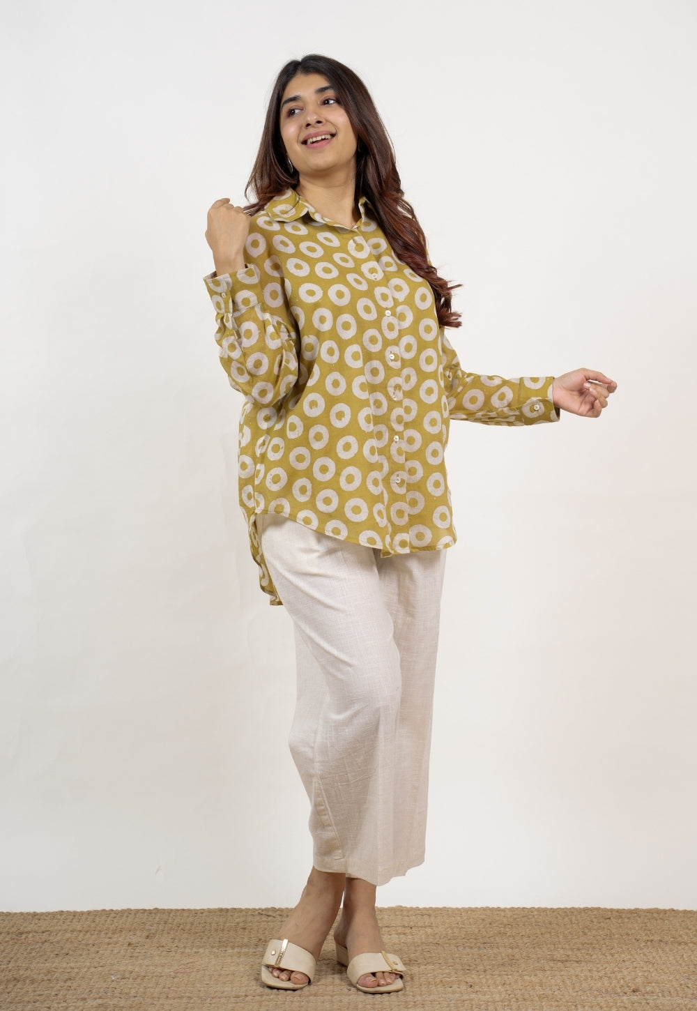 Ruhi Green Batik MulMul Anit-Fit Shirt