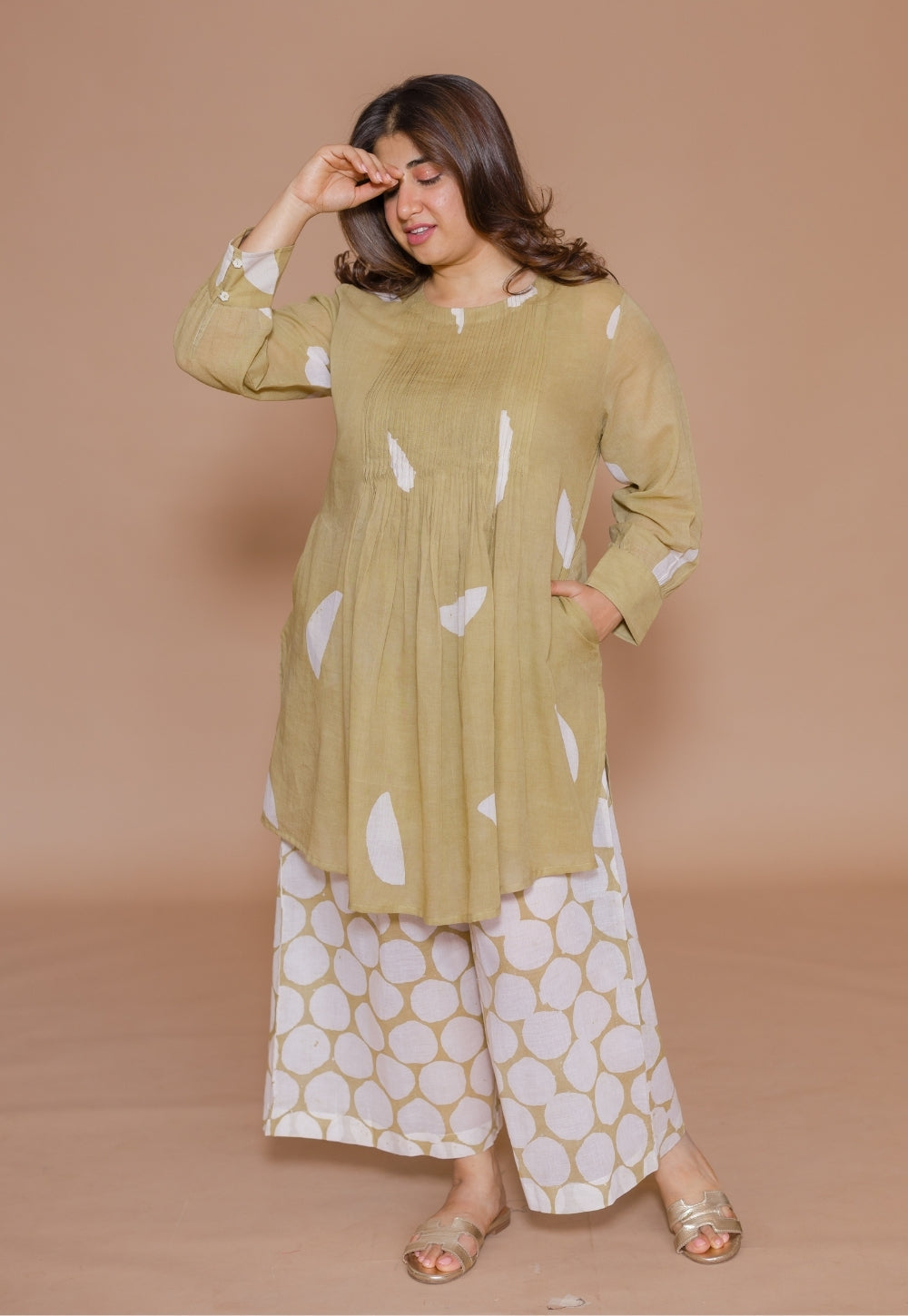 Yusra Green Batik MulMul Straight Kurta