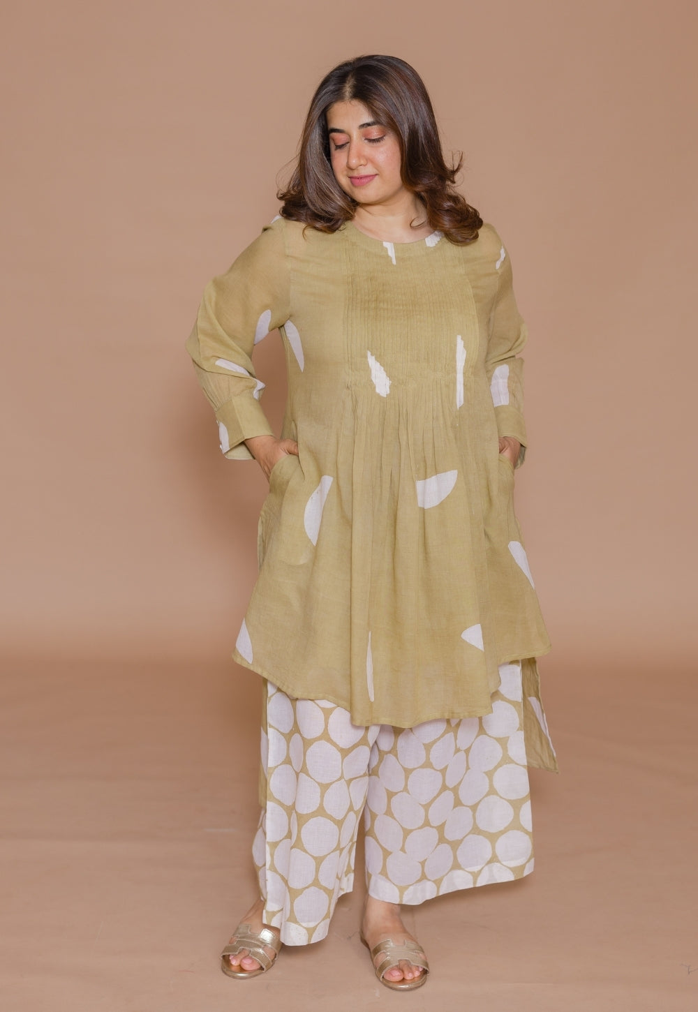 Aqsa Green Batik MulMul Wide Pant