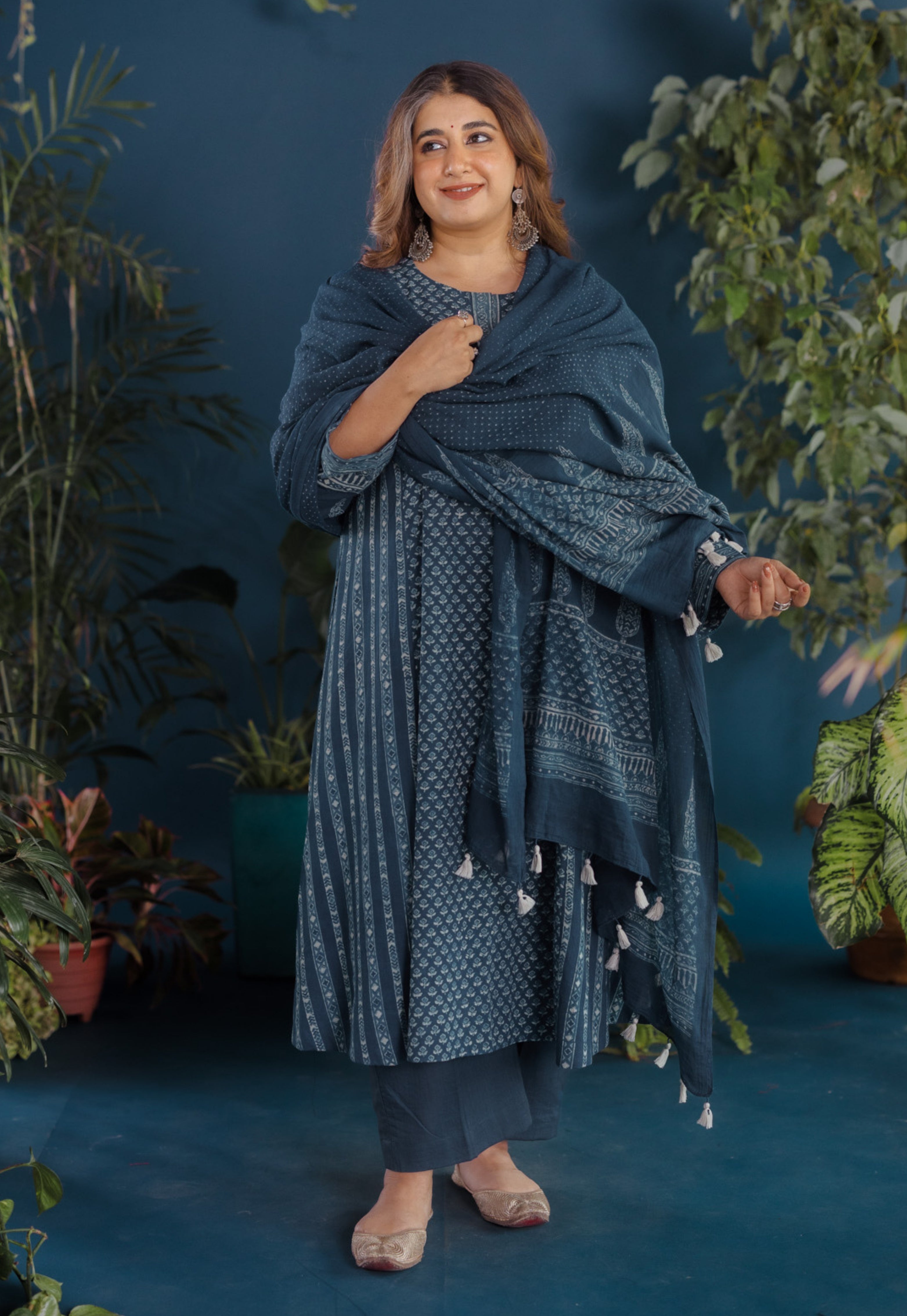Blue Butta Ajrakh Mul Cotton Dupatta