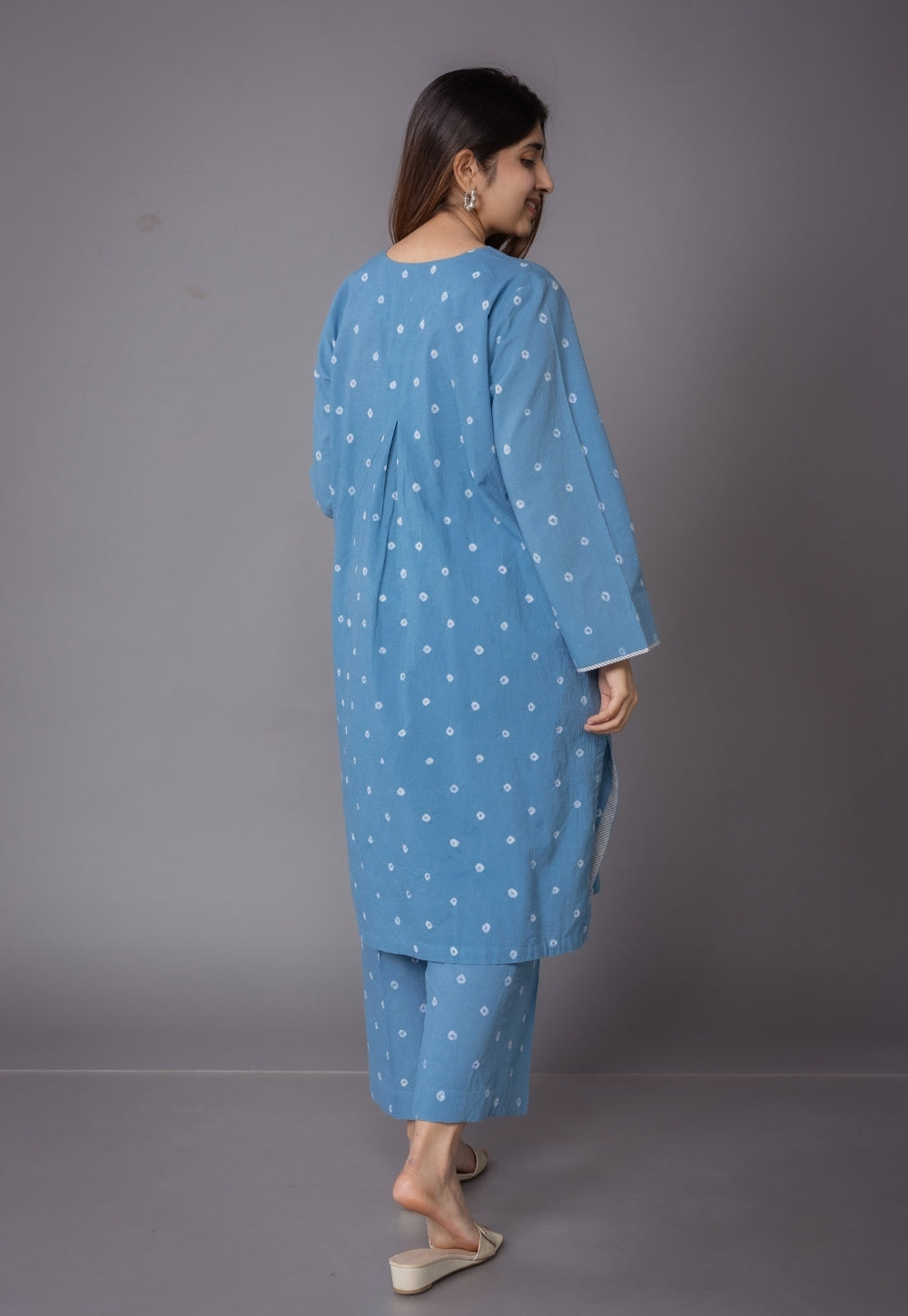 Kaaya Blue Bandhani Cotton Straight Kurta Set (Set of 2)