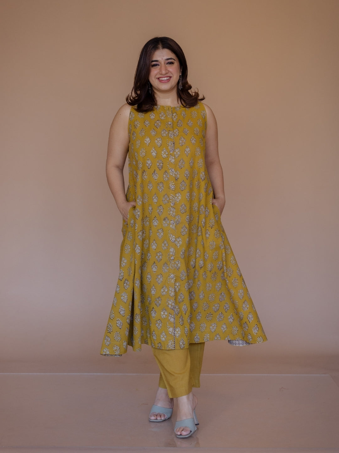 Yashi Yellow Solid Slub Cotton Straight Pant
