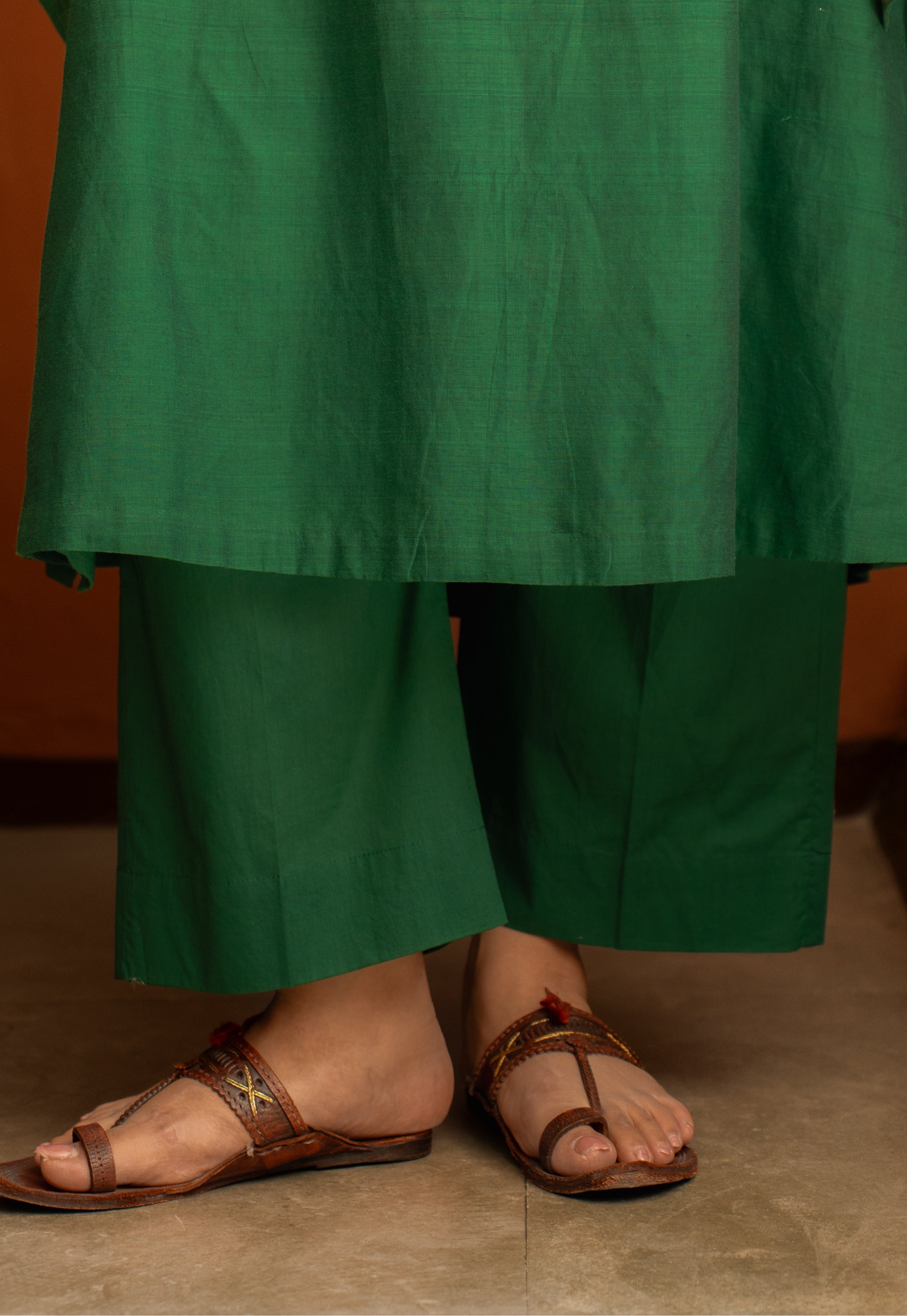 Yashi Green Solid Cotton Flex Straight Pant