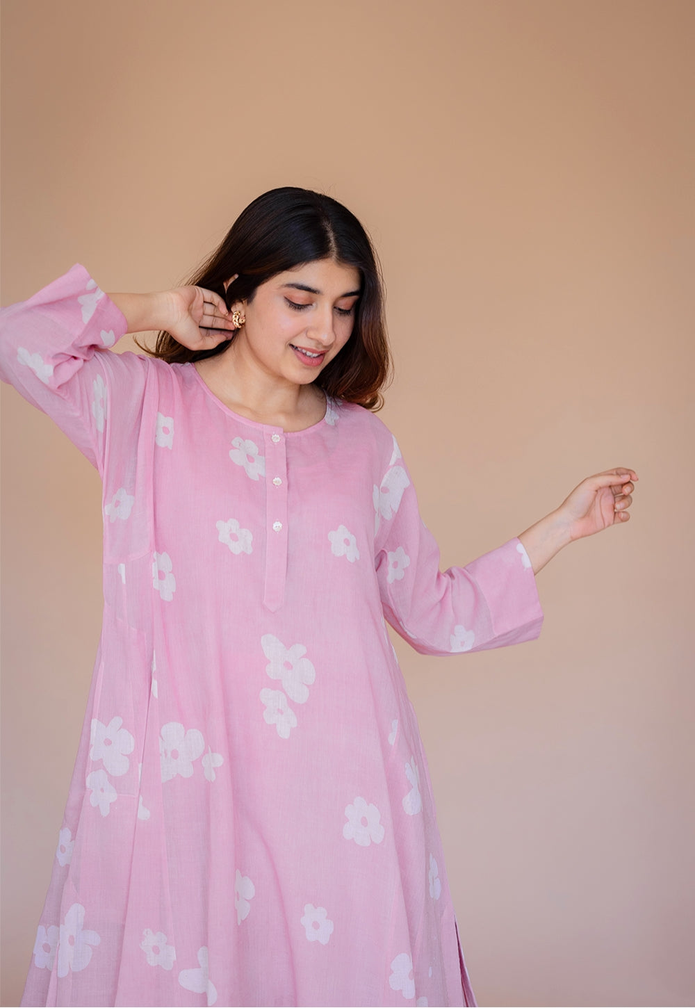 Alizah Pink Batik MulMul Jhabbha Kali Kurta Set (Set of 2 )