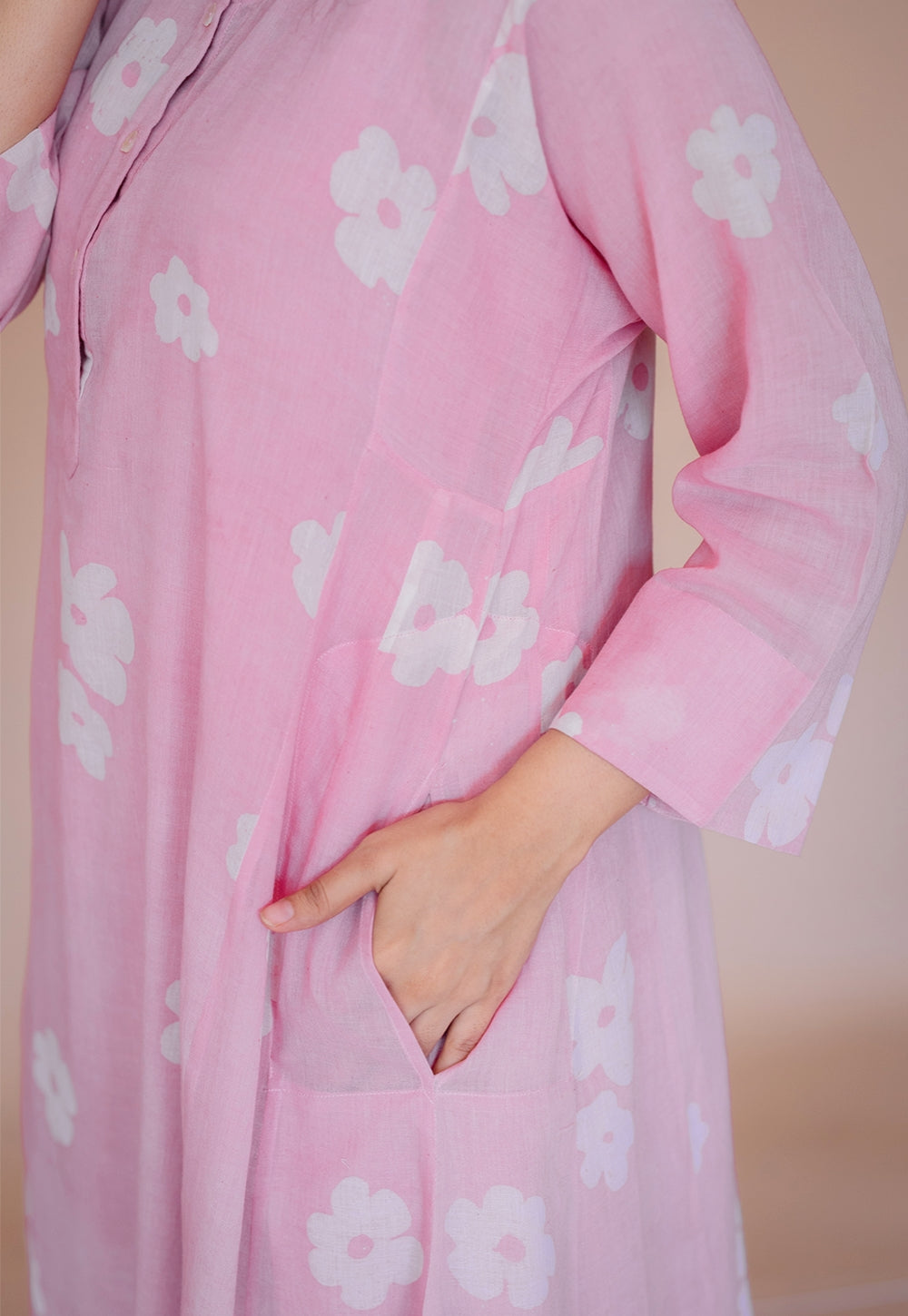 Alizah Pink Batik MulMul Jhabbha Kali Kurta Set (Set of 2 )