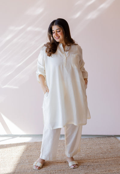 Hina Off White Solid Handloom Cotton Anti-Fit Kurta