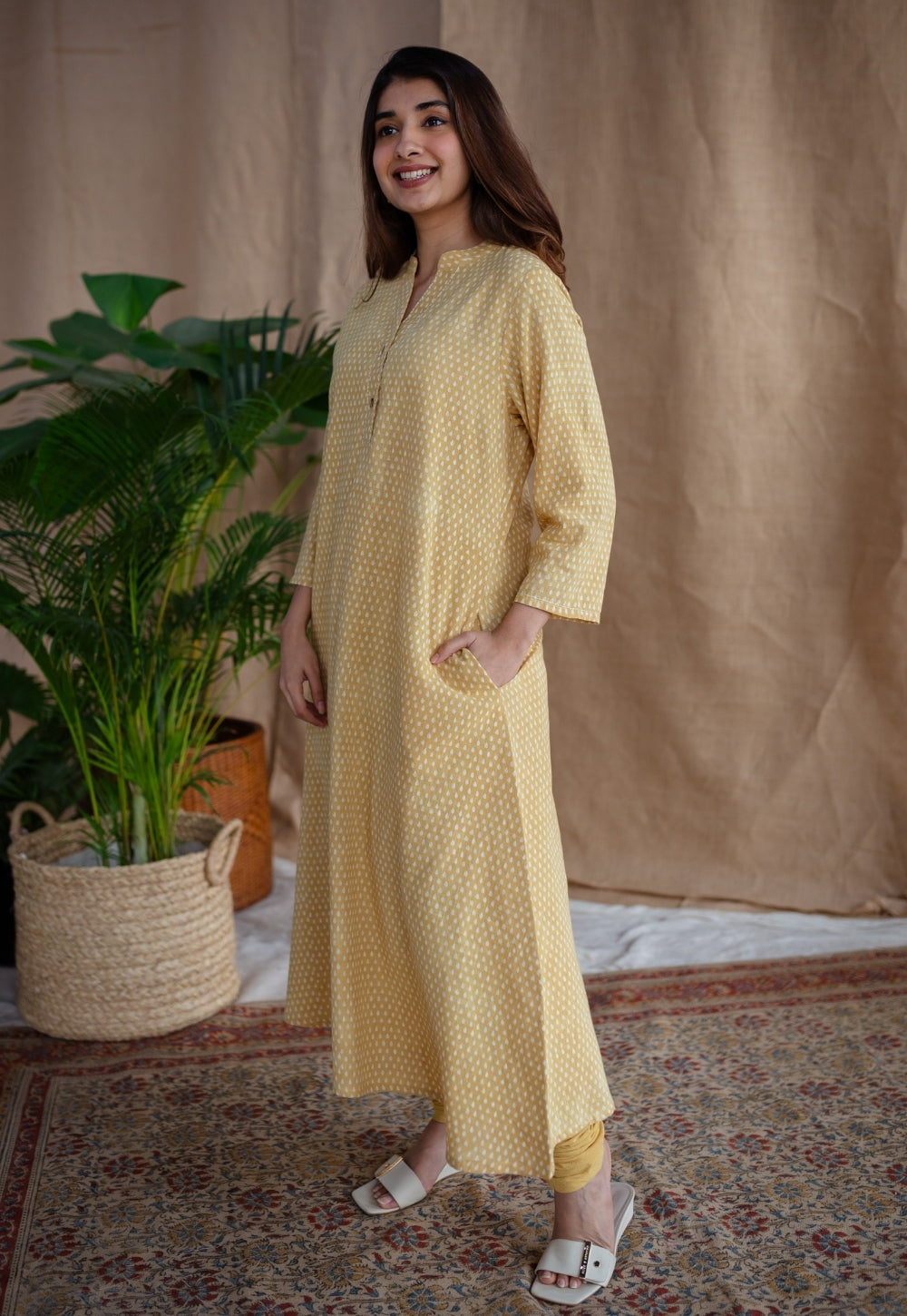 Safira Dabu Slub Cotton Hand Embroidered Kurta