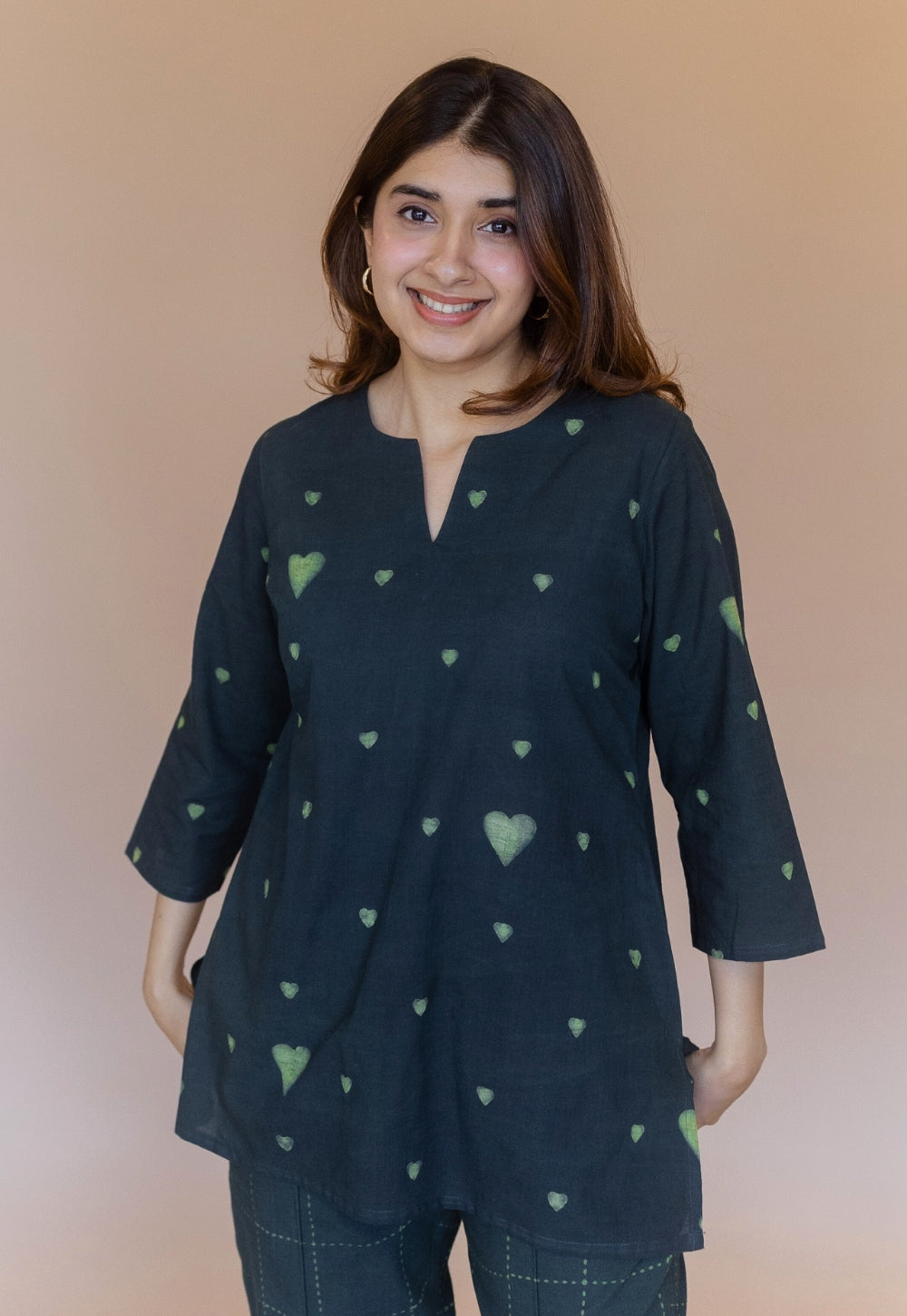 Navya Green Dabu Cotton Straight Short Top