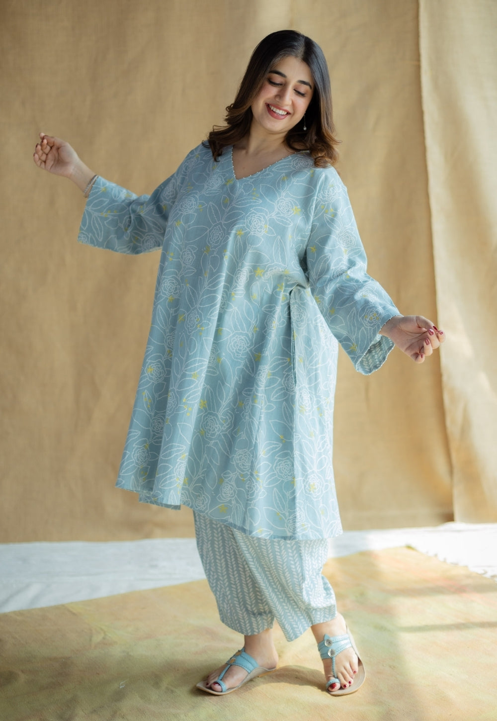 Jazmin Sky Blue Hand Block Print Slub Cotton Anti-Fit Kurta with Hand Embroidery