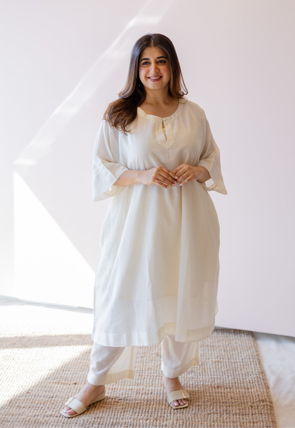 Geet Off White Solid Handloom Cotton Anti-Fit Kurta