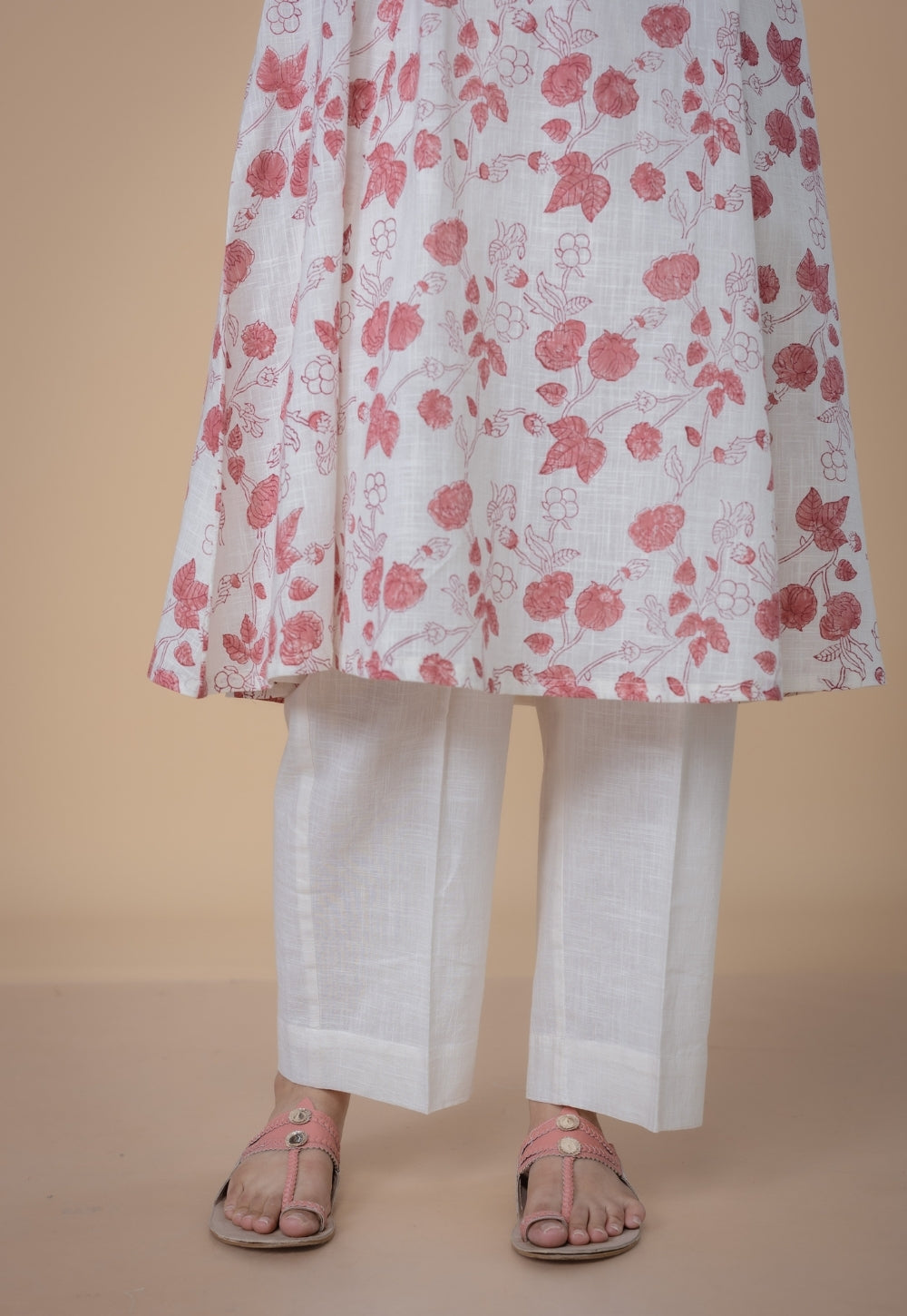 Smriti White Dabu Slub Cotton Kali Kurta Set (Set of 2)