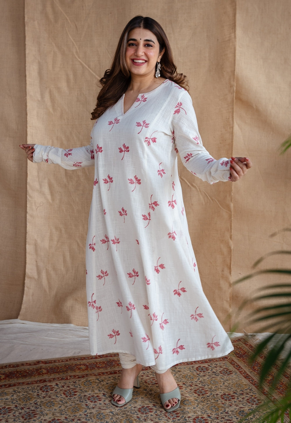 Mashia Dabu Slub Cotton Hand Embroidered Kali Kurta