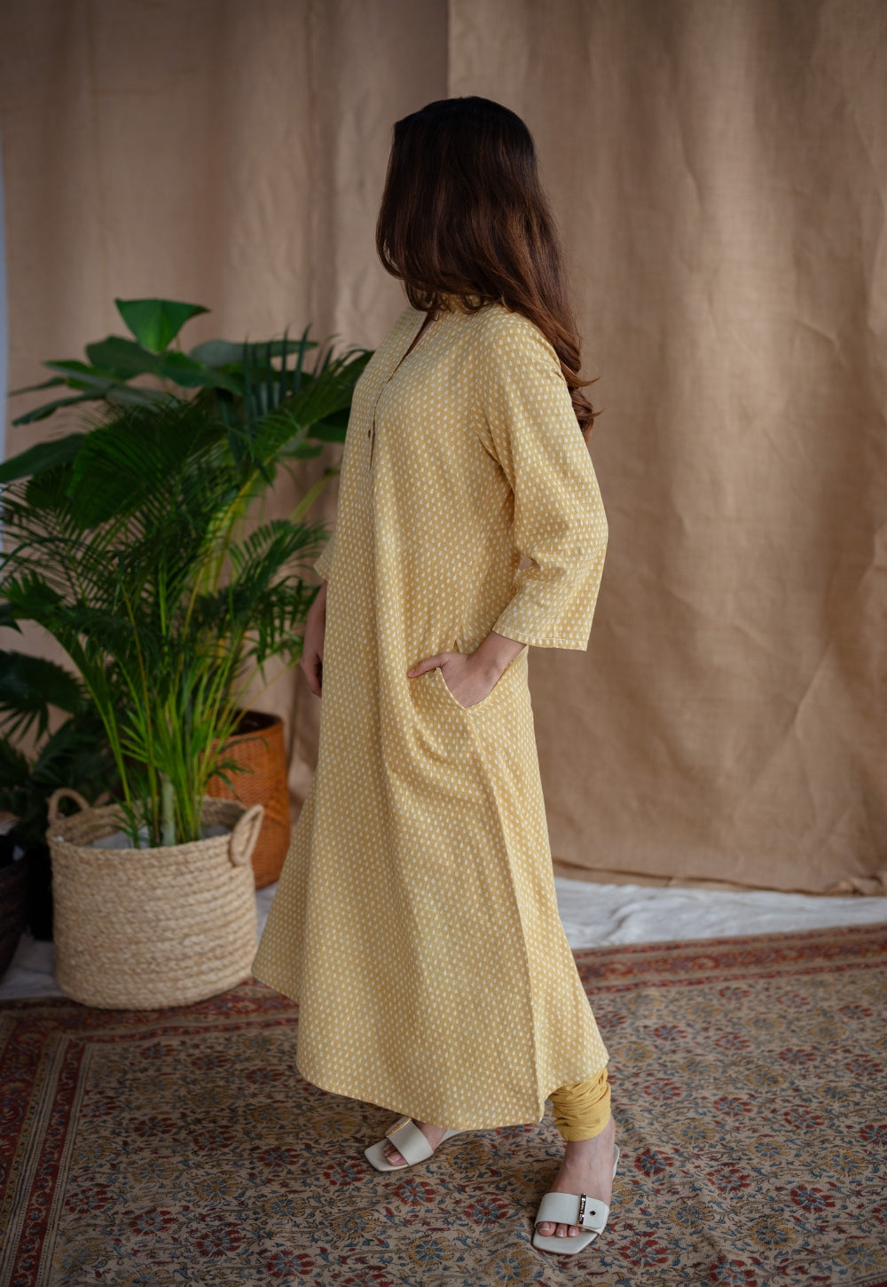 Safira Dabu Slub Cotton Hand Embroidered Kurta