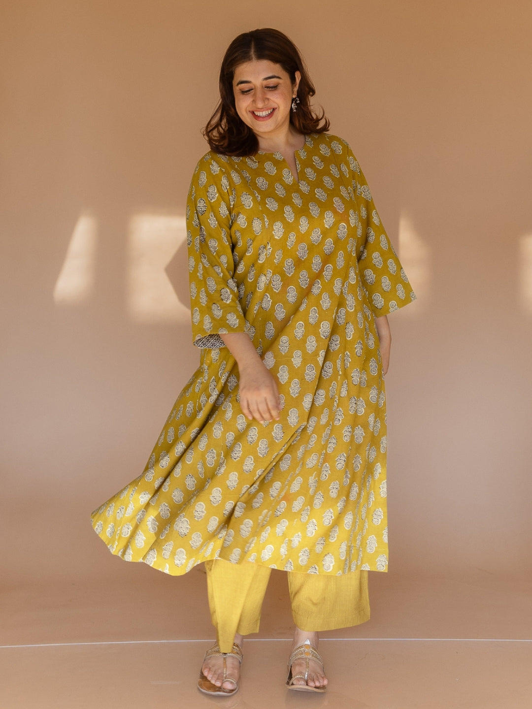 Malika Yellow Bagru Cotton Kali Kurta Set (Set of 2)