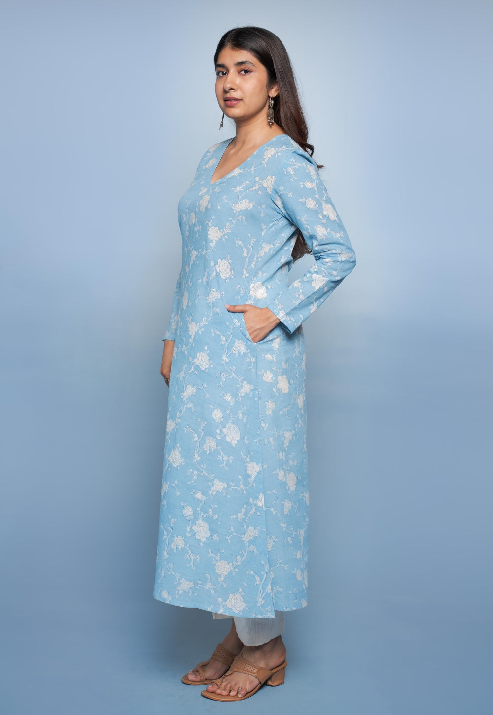 Vina Blue Dabu Mul Cotton Kali Kurta