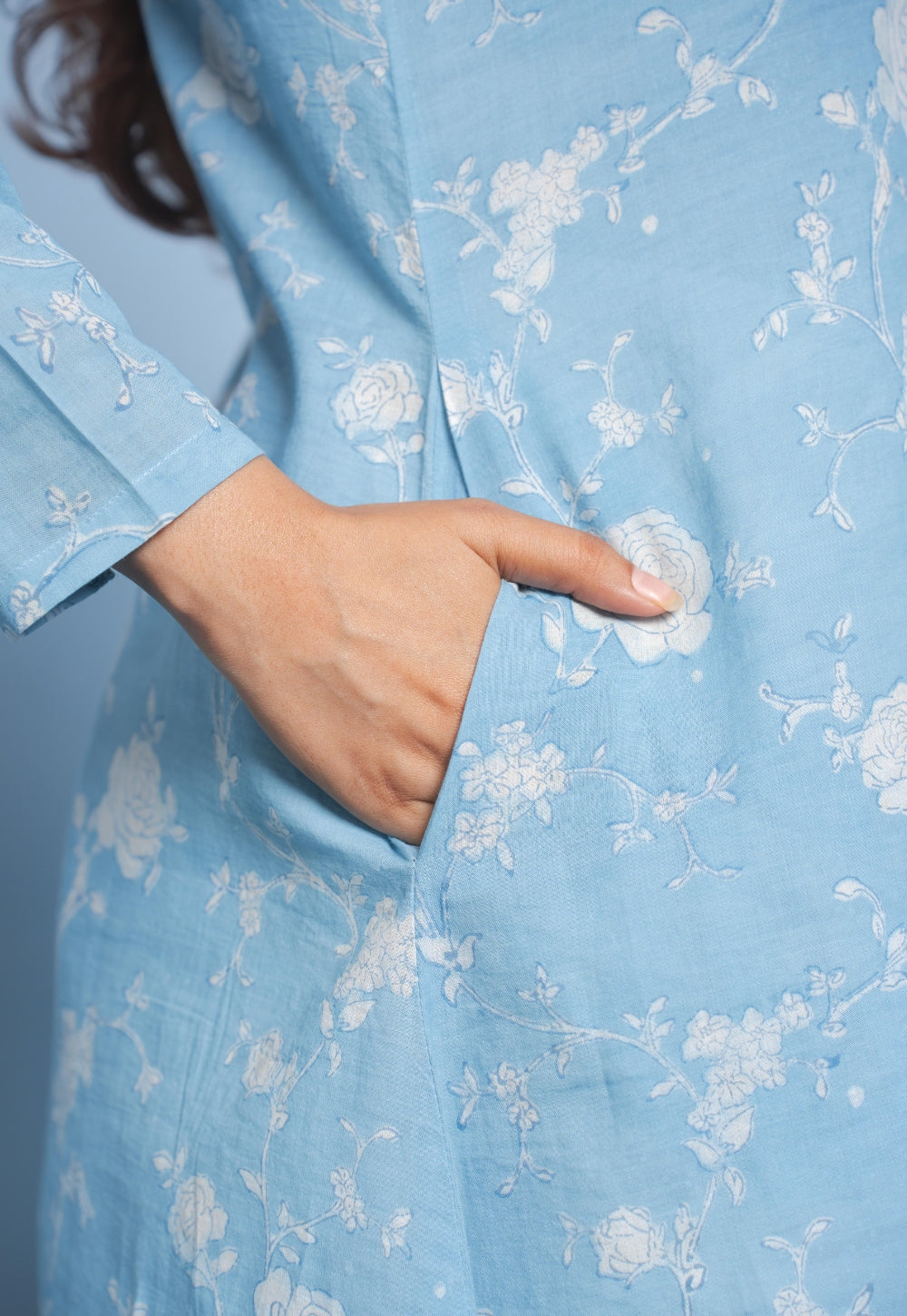 Vina Blue Dabu Mul Cotton Kali Kurta
