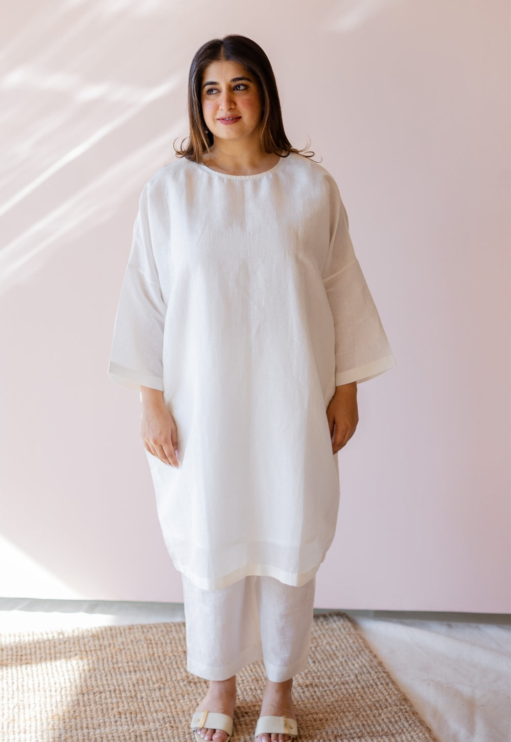 Prerna White Solid Handloom Cotton Linen Anti-Fit Kurta