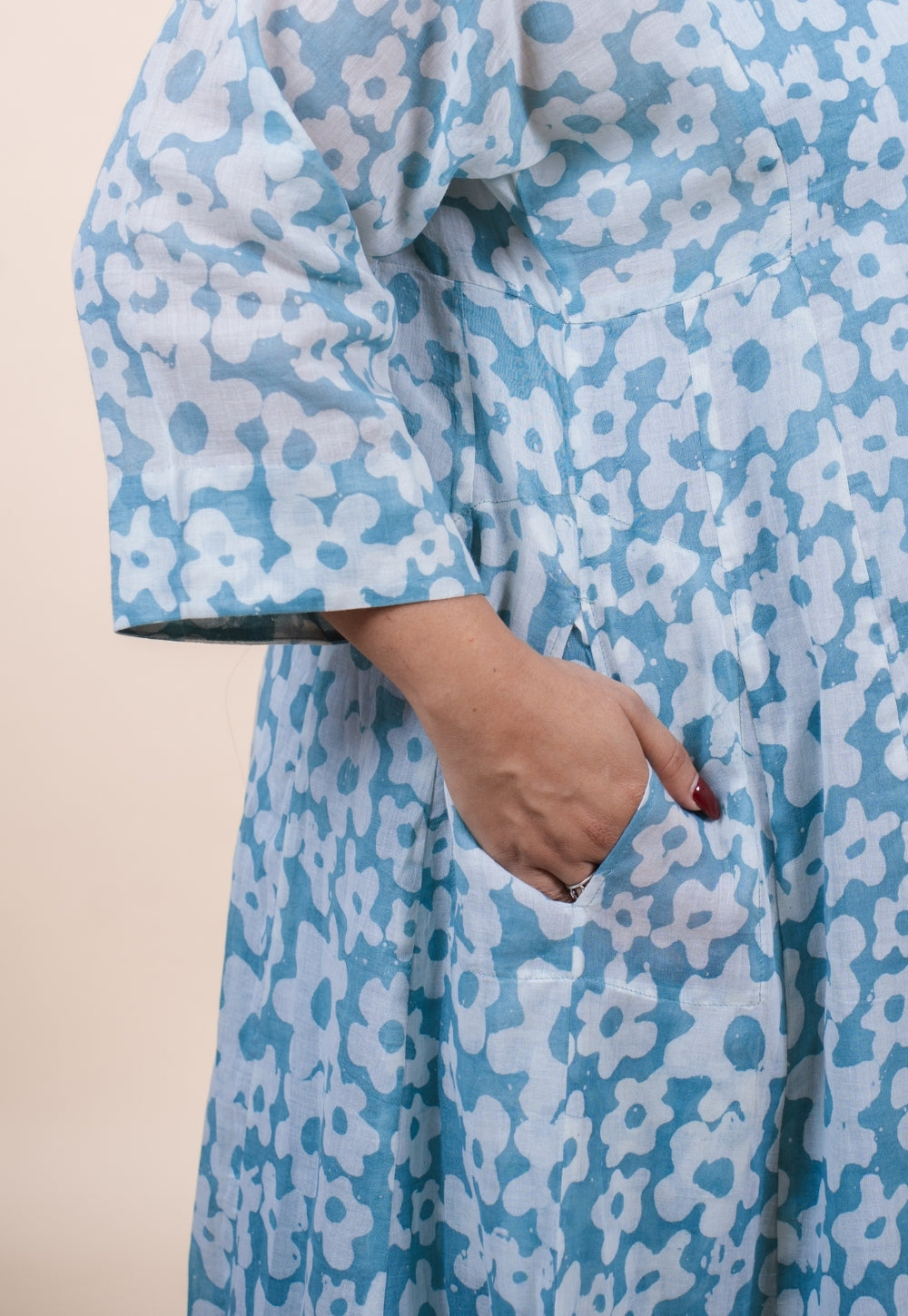 Sufia Blue Batik MulMul Jhabbha kali Kurta Set (Set of 2)