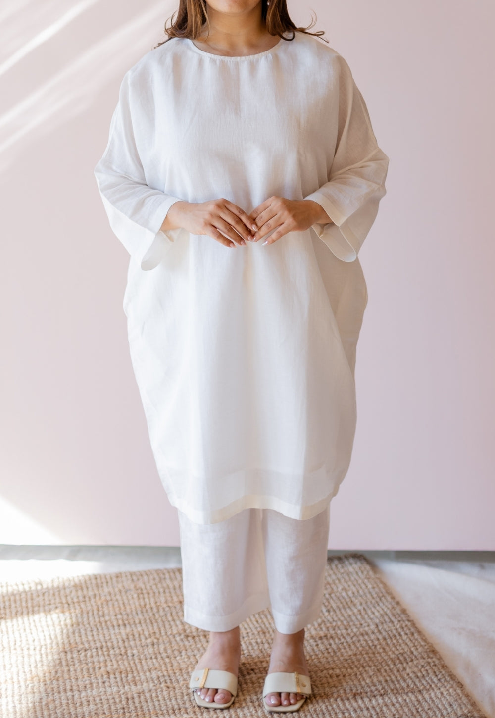 Prerna White Solid Handloom Cotton Linen Anti-Fit Kurta