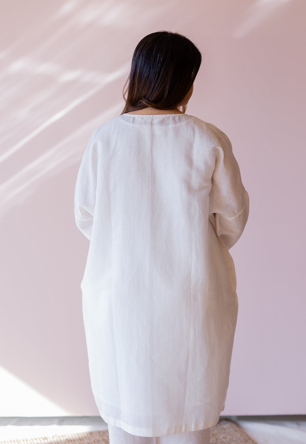Prerna White Solid Handloom Cotton Linen Anti-Fit Kurta