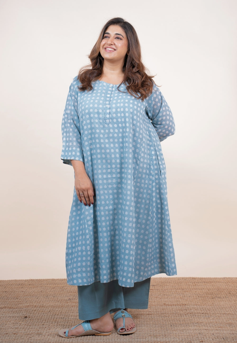 Sufia Blue Batik MuMul Jhabbha Kali Kurta