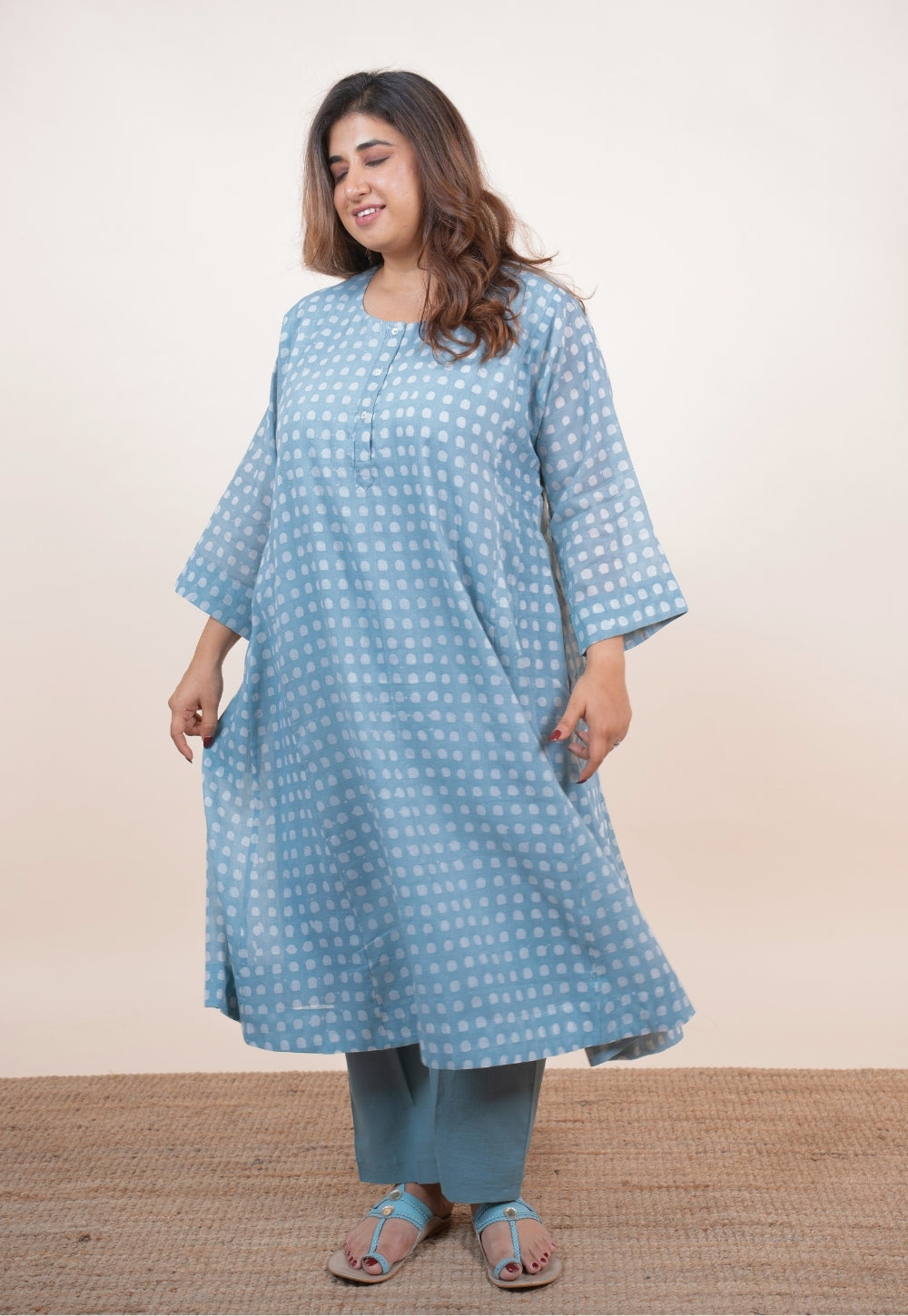 Sufia Blue Batik MuMul Jhabbha Kali Kurta