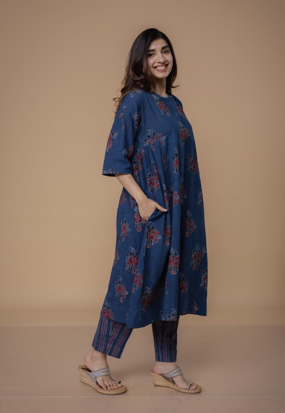Naila Blue Dabu Slub Cotton Kali Kurta