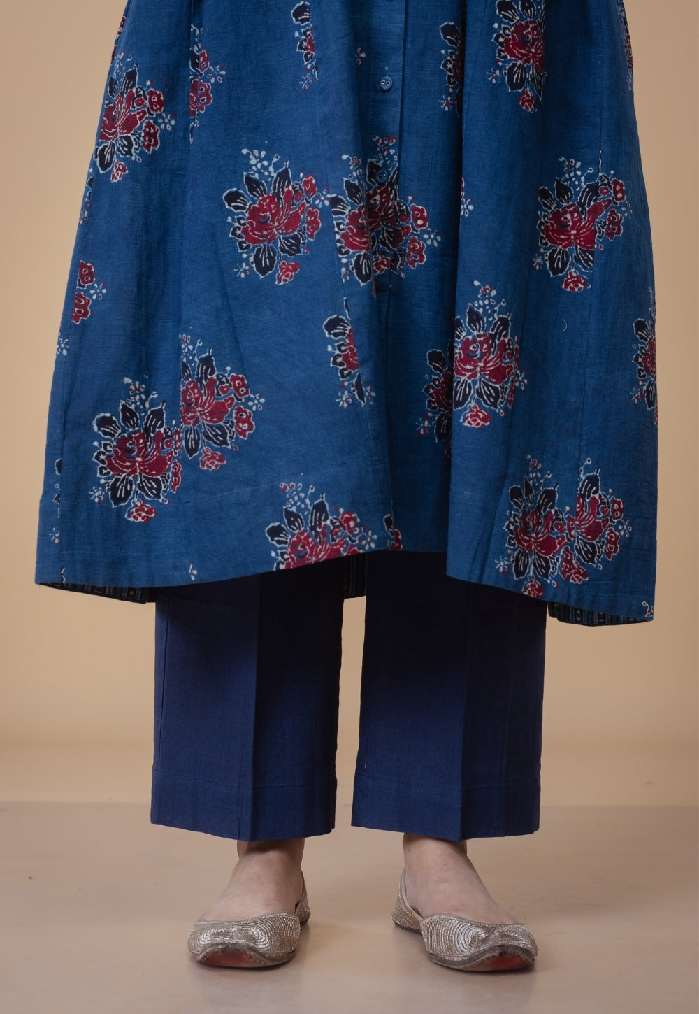 Naila Blue Dabu Slub Cotton Kali Kurta Set (Set of 2)