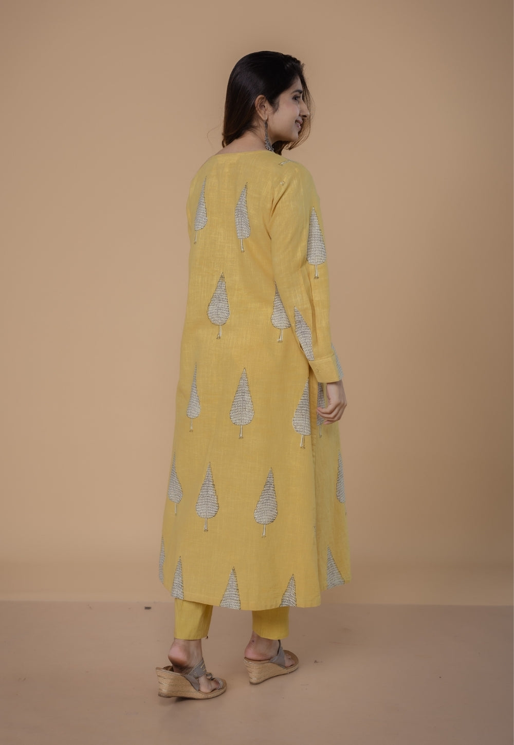 Ruchi Yellow Dabu Slub Cotton Straight Kurta Set (Set Of 2)
