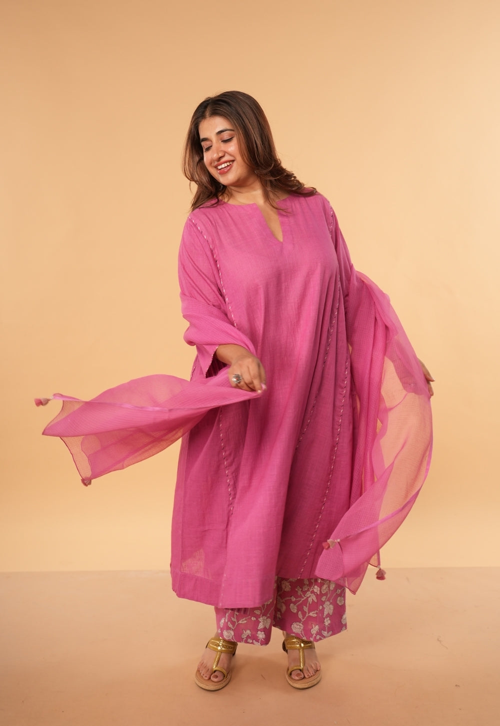 Kusha Pink Solid Slub Cotton Jhabbha Kali Kurta