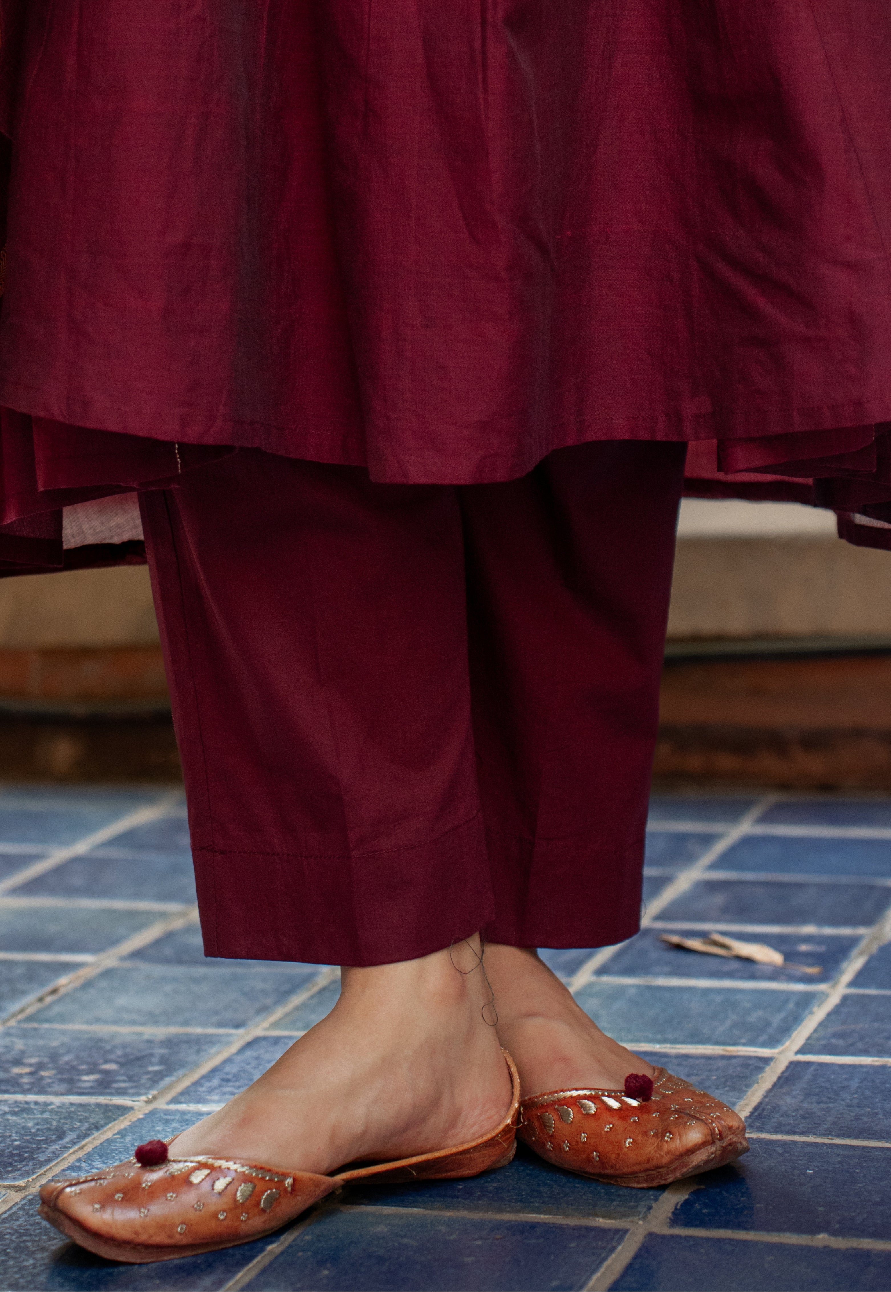 Yashi Wine Solid Cotton Flex Straight Pant