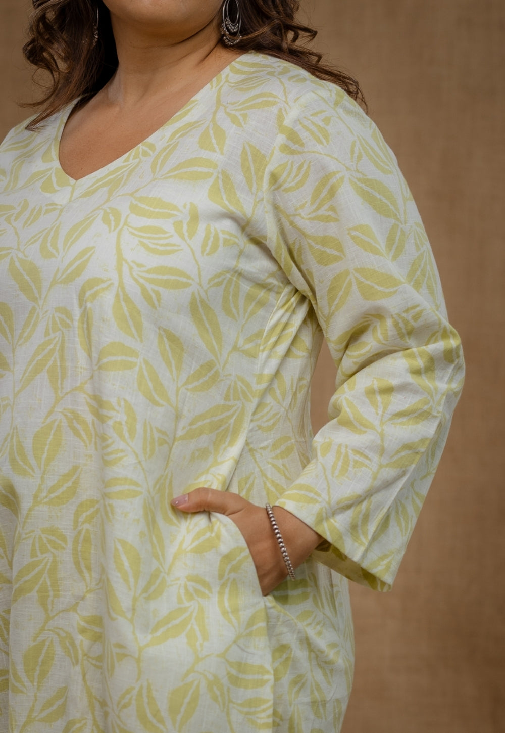 Aarushi Green Hand Block Print Slub Cotton Straight Kurta
