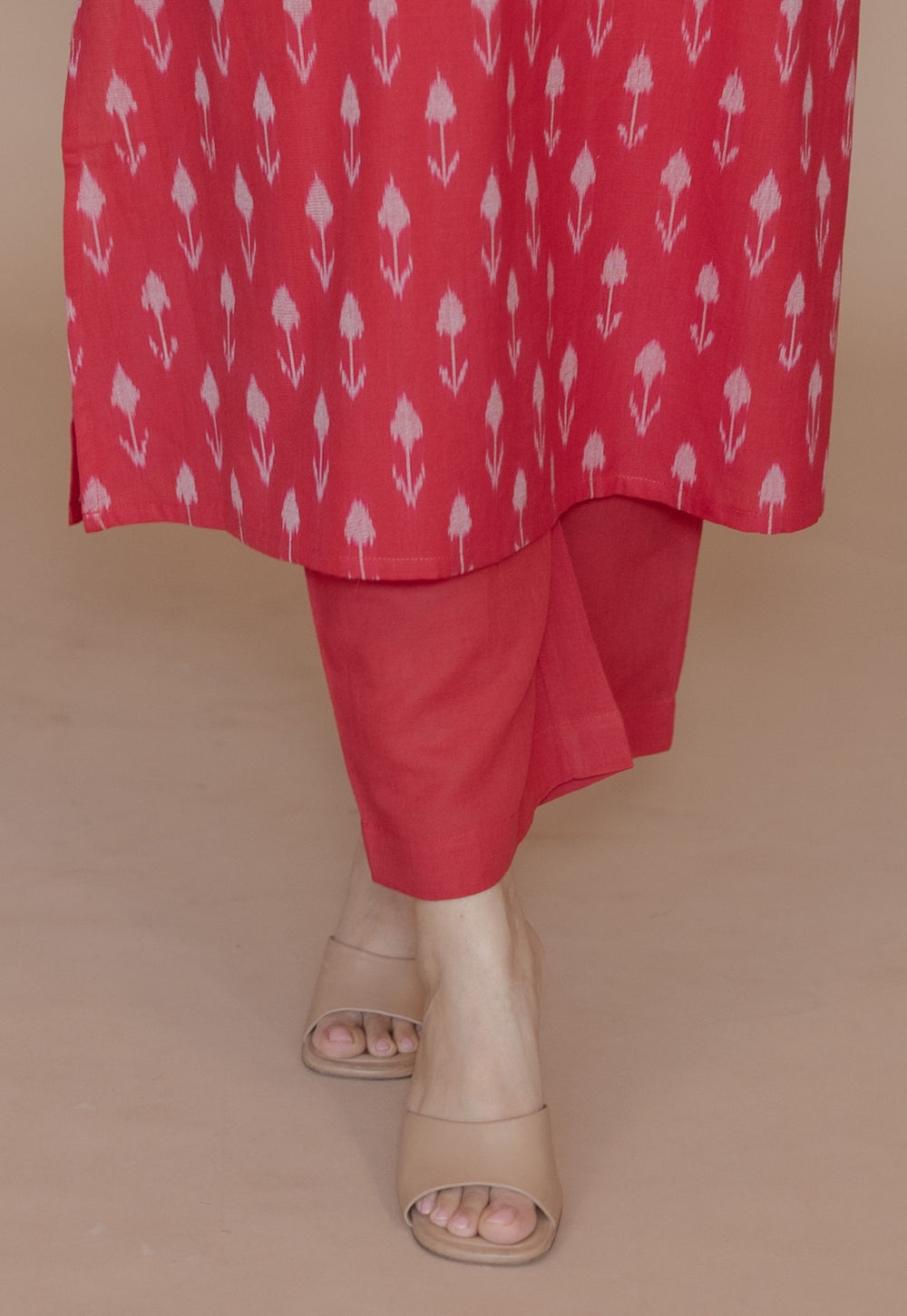 Yashi Red Solid Cotton Flex Straight Pant